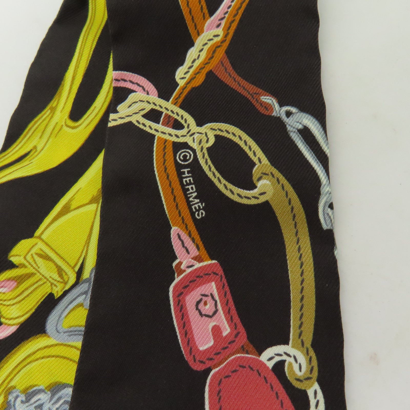 HERMES 【激減優惠】絲質Twilly絲巾黑色/黃色/紅色