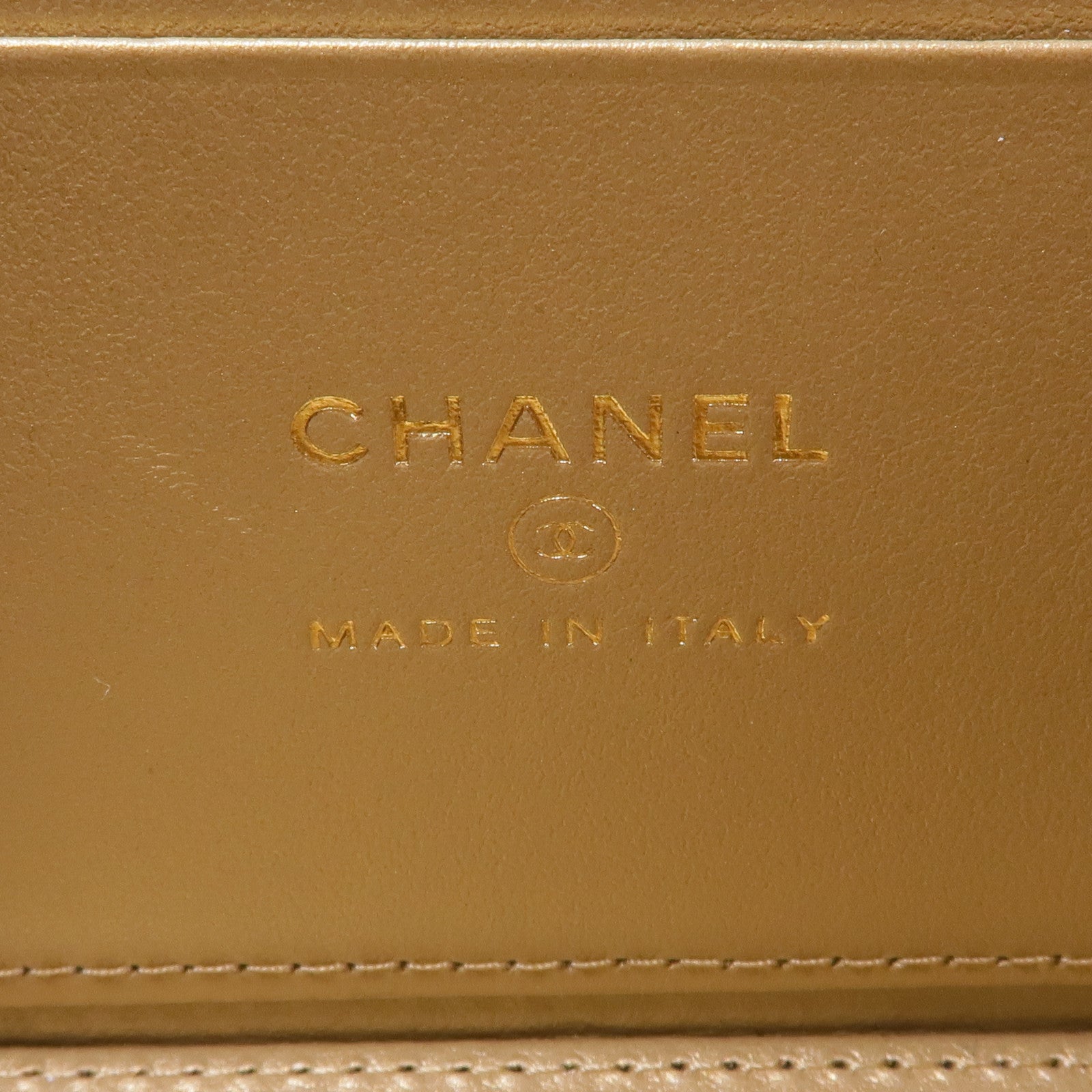 CHANEL 羊皮皮革Vanity Case金扣肩背袋