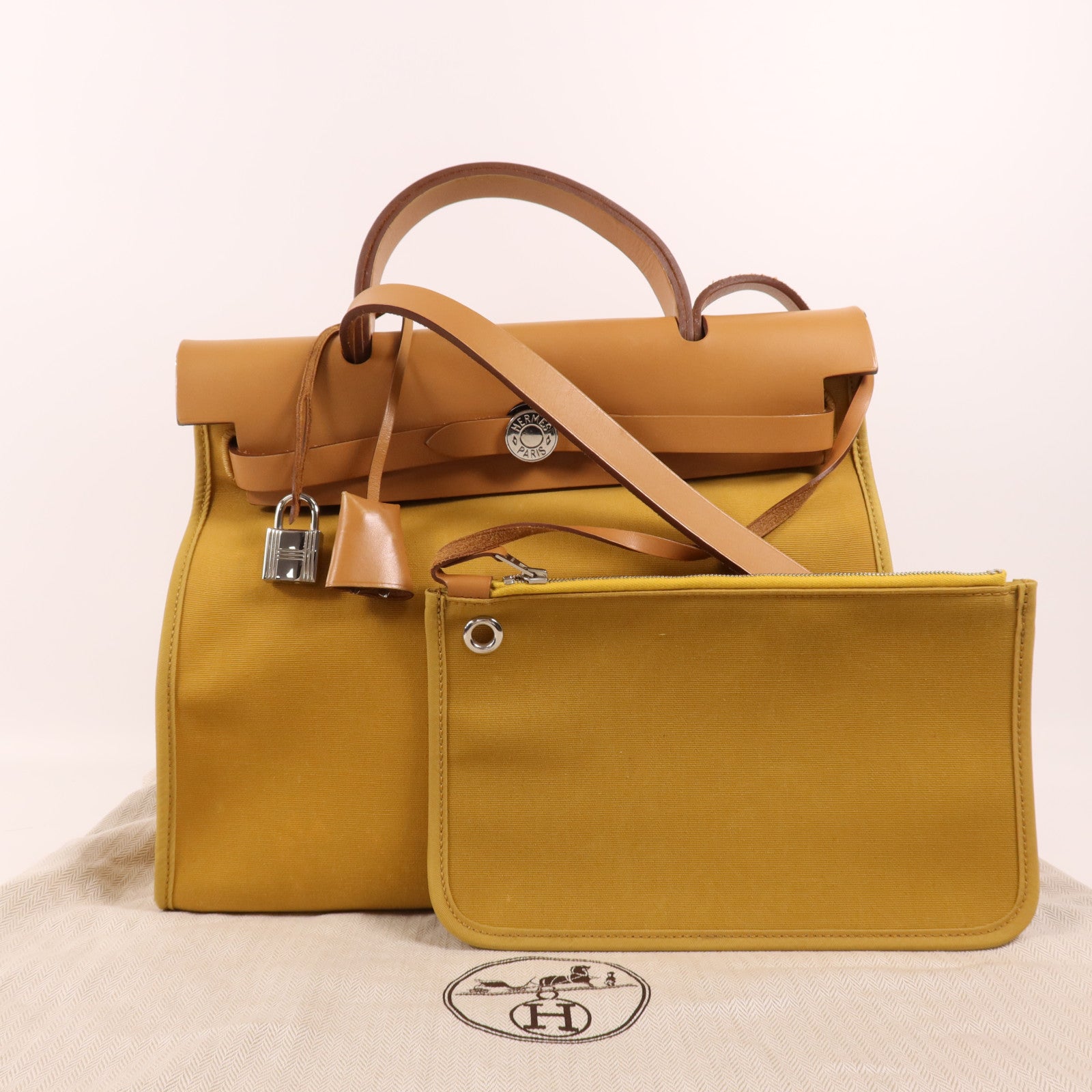 HERMES 帆布/皮革Herbag PM銀扣手挽肩背兩用袋Jaune Ambre