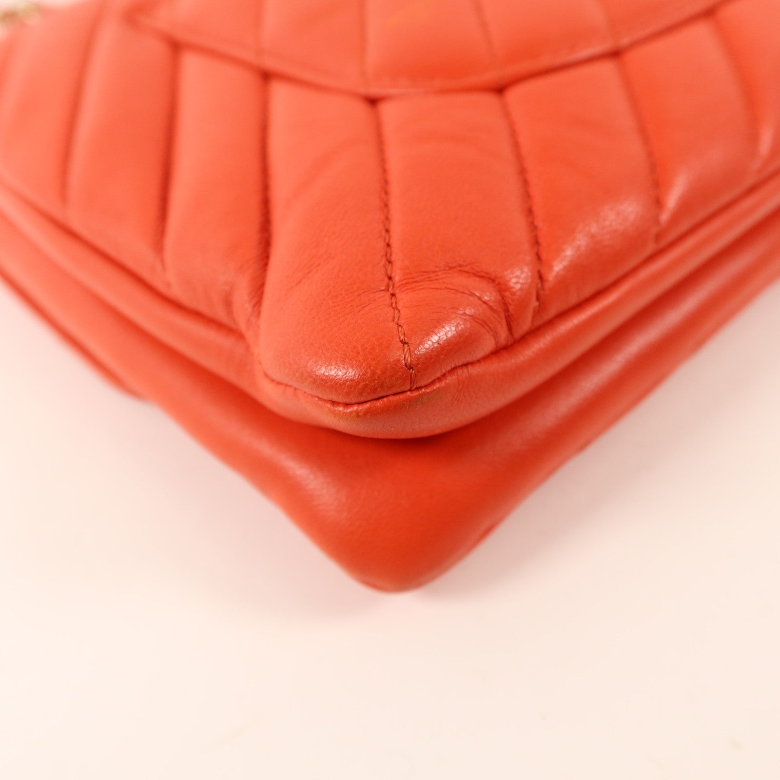 CHANEL 羊皮皮革Trendy CC Chevron Wallet On Chain金扣鏈帶肩背袋