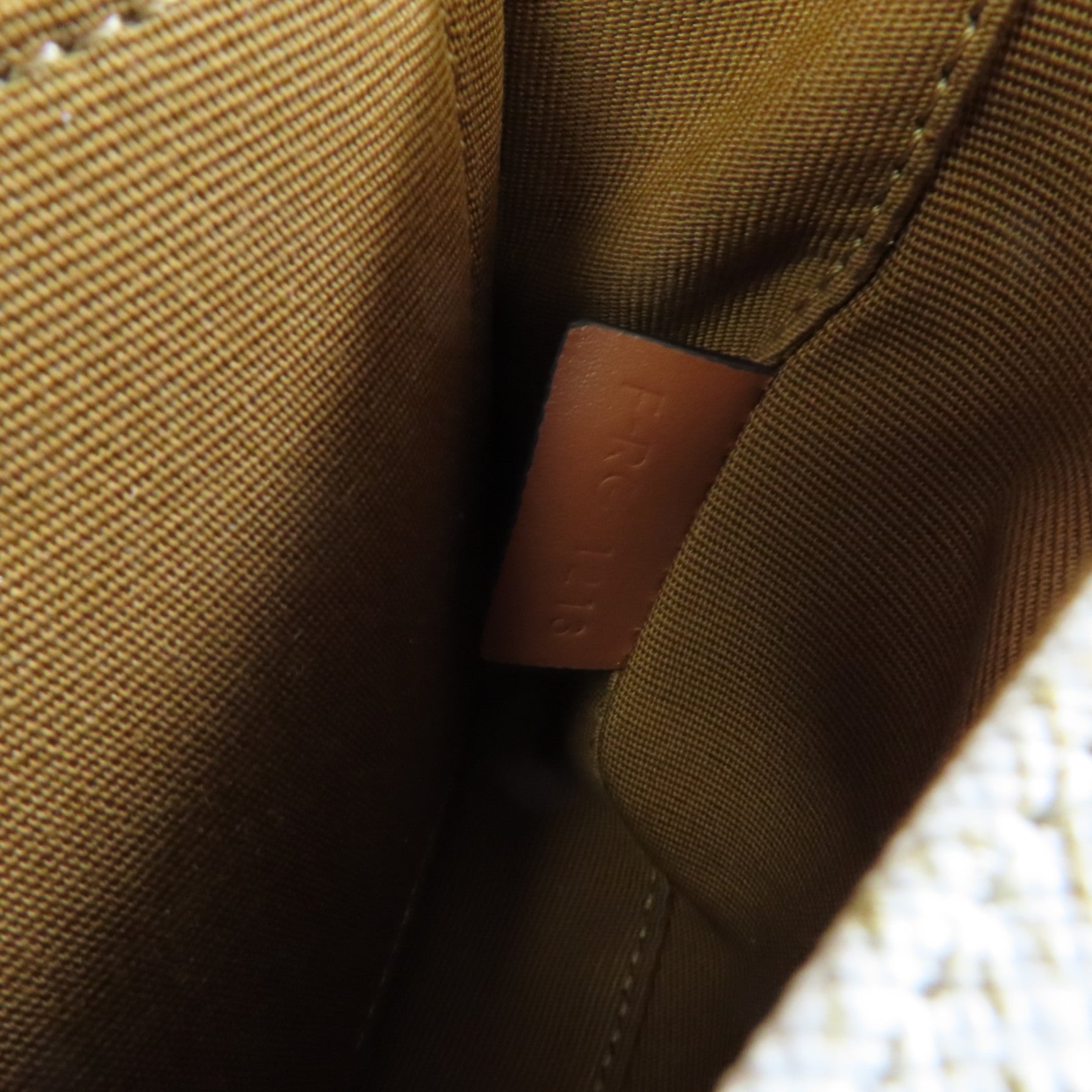 CELINE Triomphe帆布/牛皮皮革Mini Besace Shoulder Bag金扣肩背袋米白色