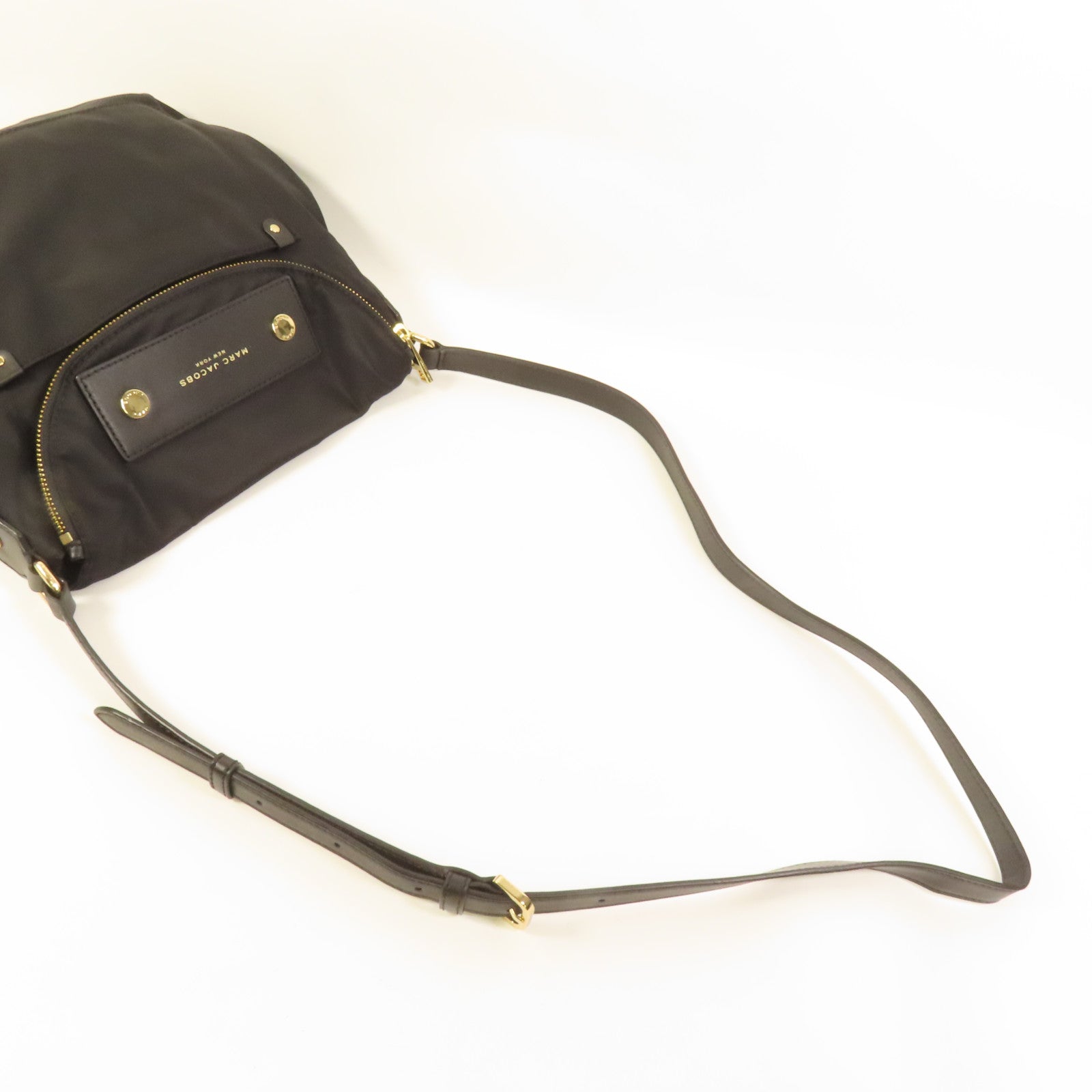 MARC JACOBS 尼龍Shoulder Bag金扣肩背袋