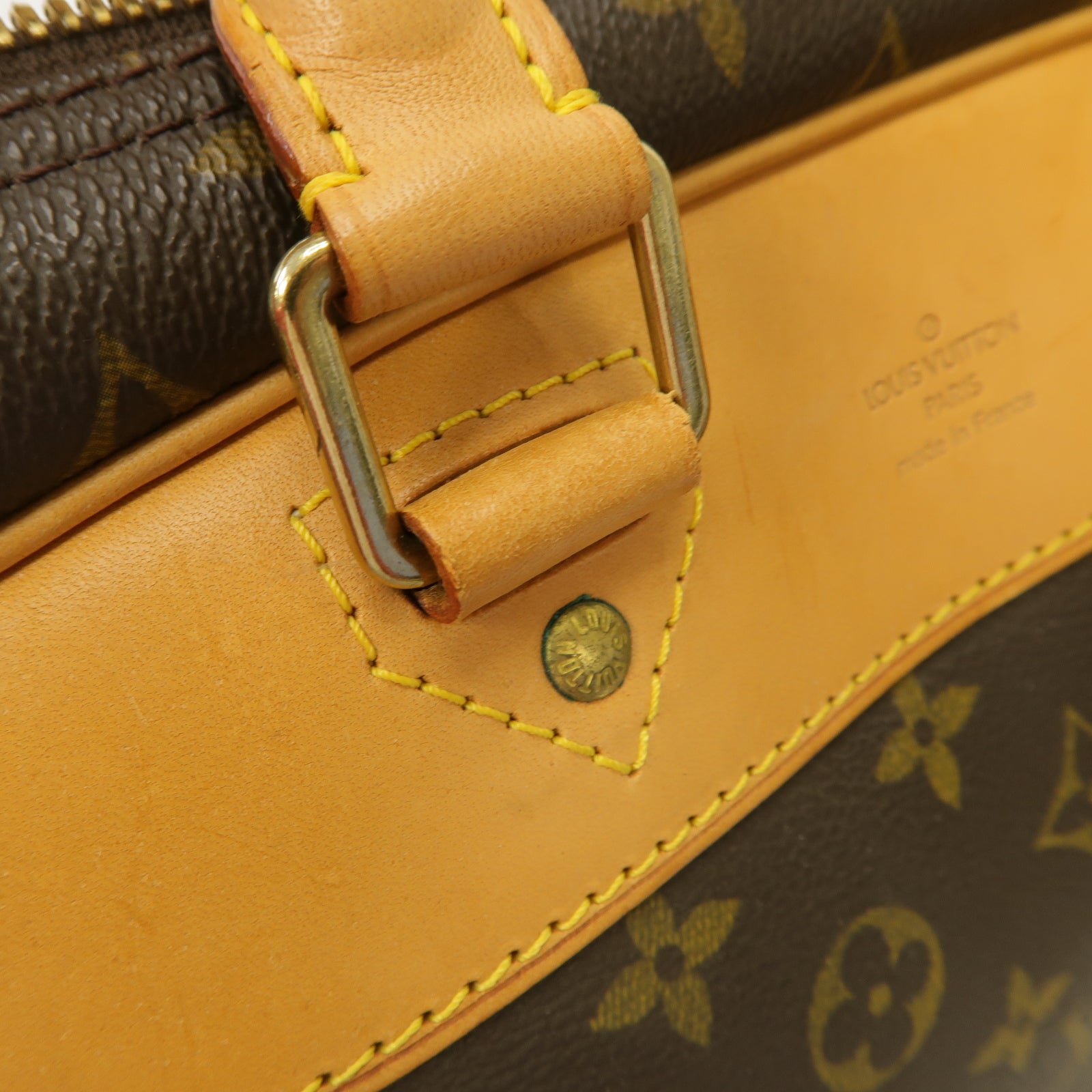 LOUIS VUITTON Monogram Evasion金扣手挽袋棕色