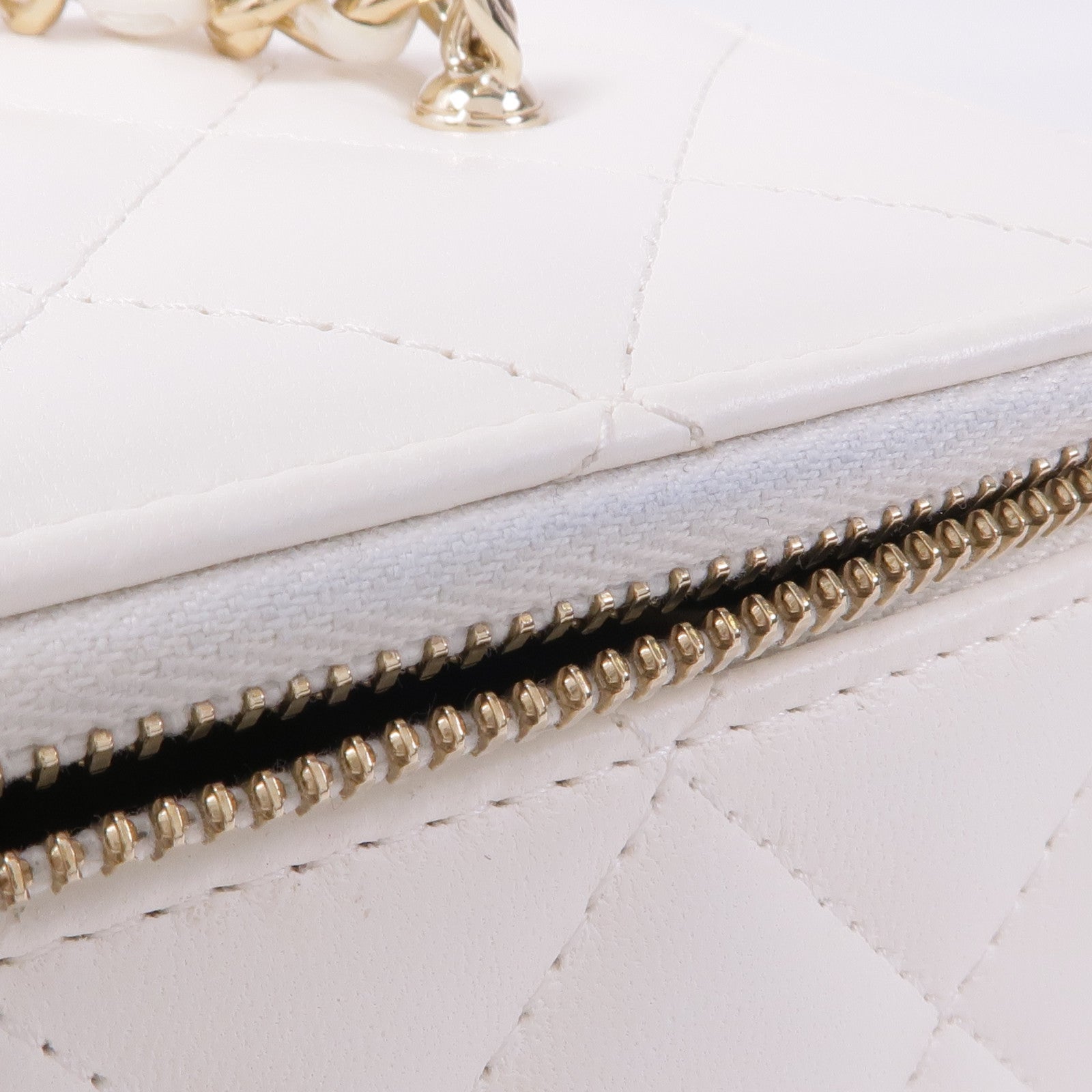 CHANEL 【激減優惠】羊皮皮革Vanity Case金扣肩背袋