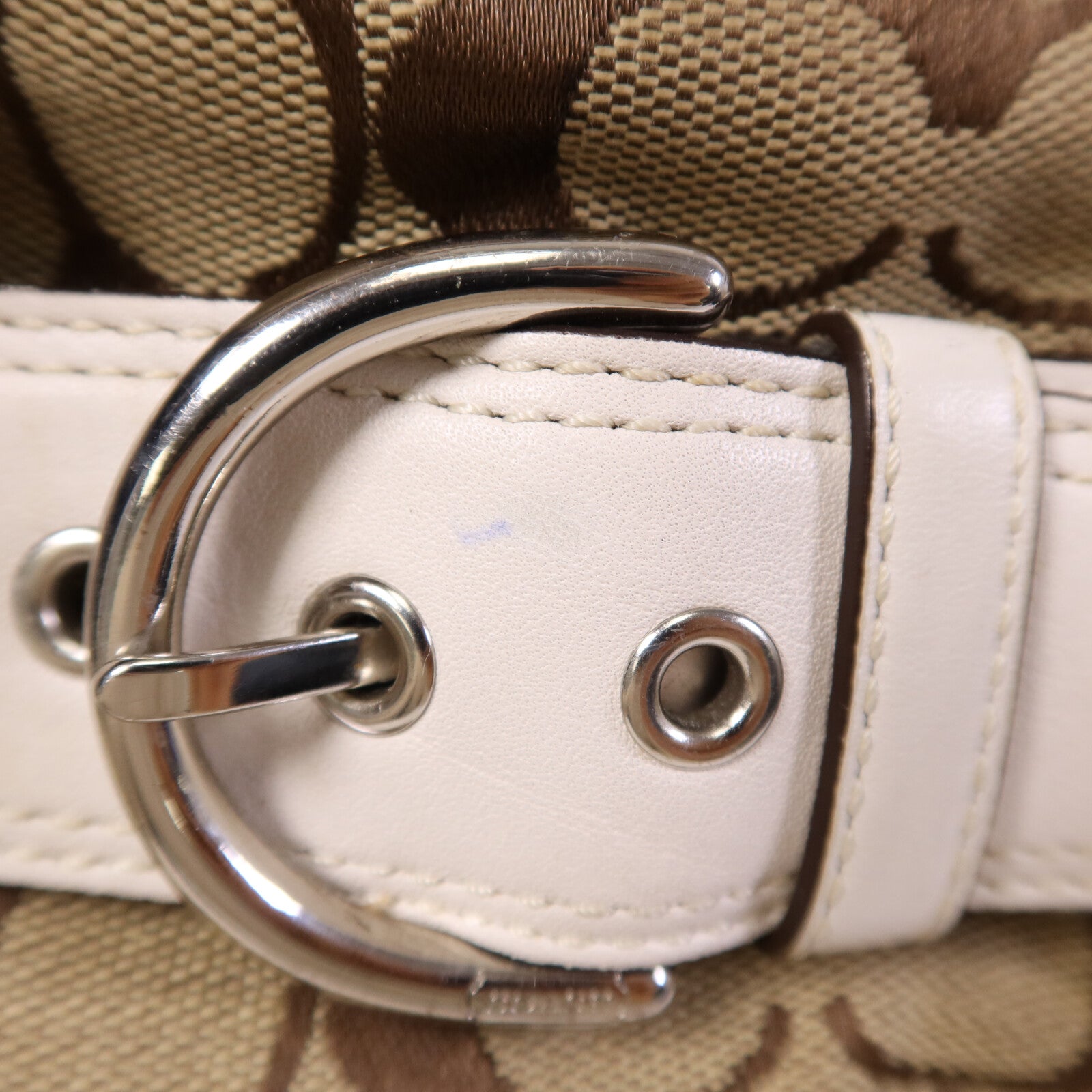 COACH 帆布Soho Hobo銀扣肩背袋