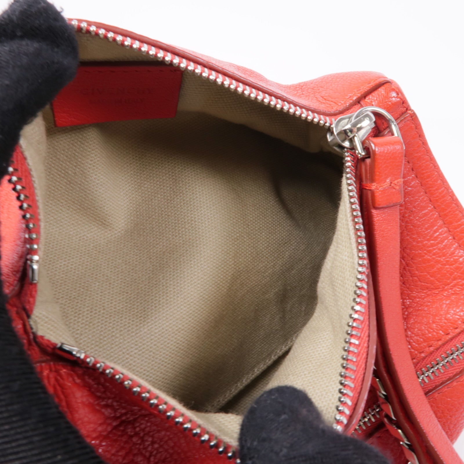 GIVENCHY 牛皮皮革Clutch Bag銀扣手拿包