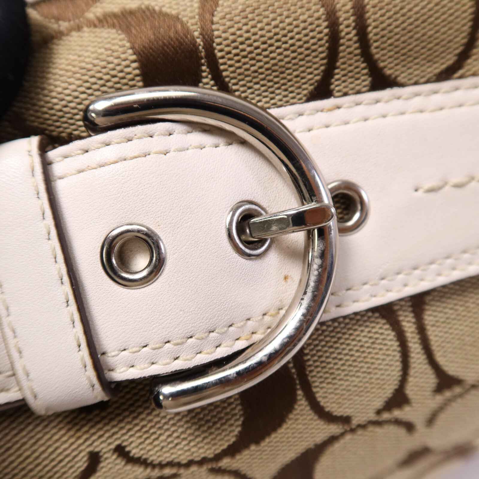 COACH 帆布Soho Hobo銀扣肩背袋