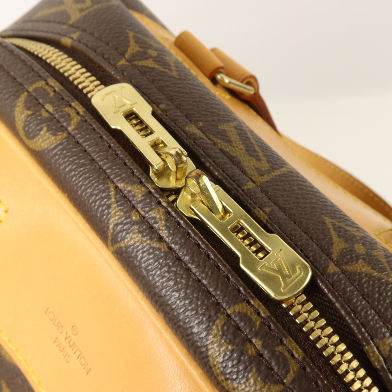 LOUIS VUITTON Monogram Excursion Shoe Case手挽袋