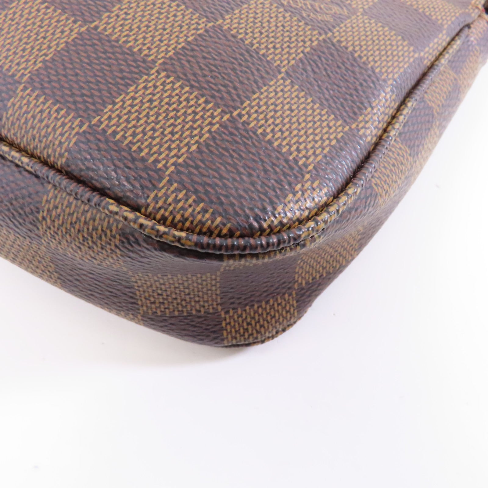 LOUIS VUITTON Damier Pochette Accessories金扣手挽袋啡色