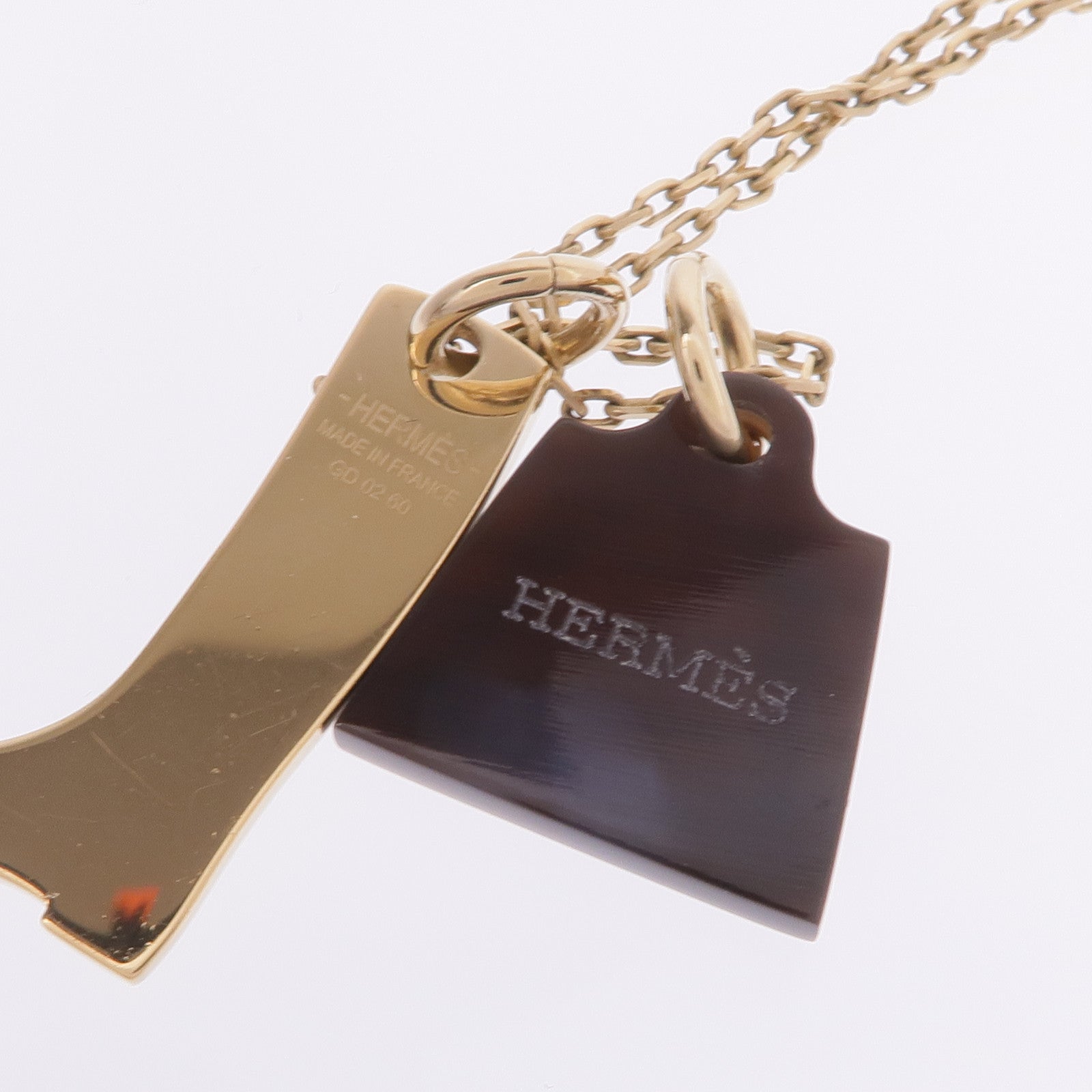 HERMES 金屬/水牛角Amulette Maroquinier Pendant項鍊