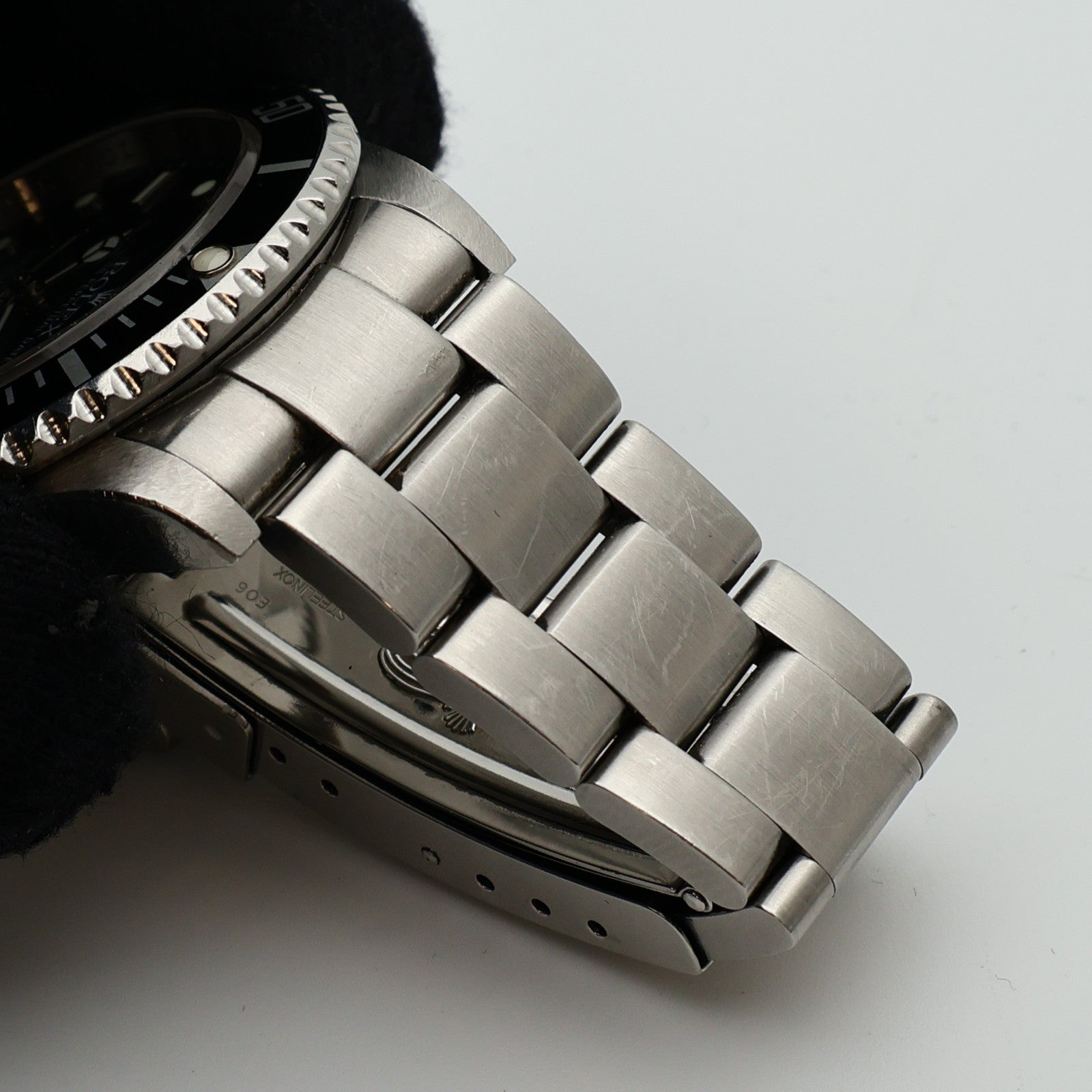 ROLEX Submariner Date 16610