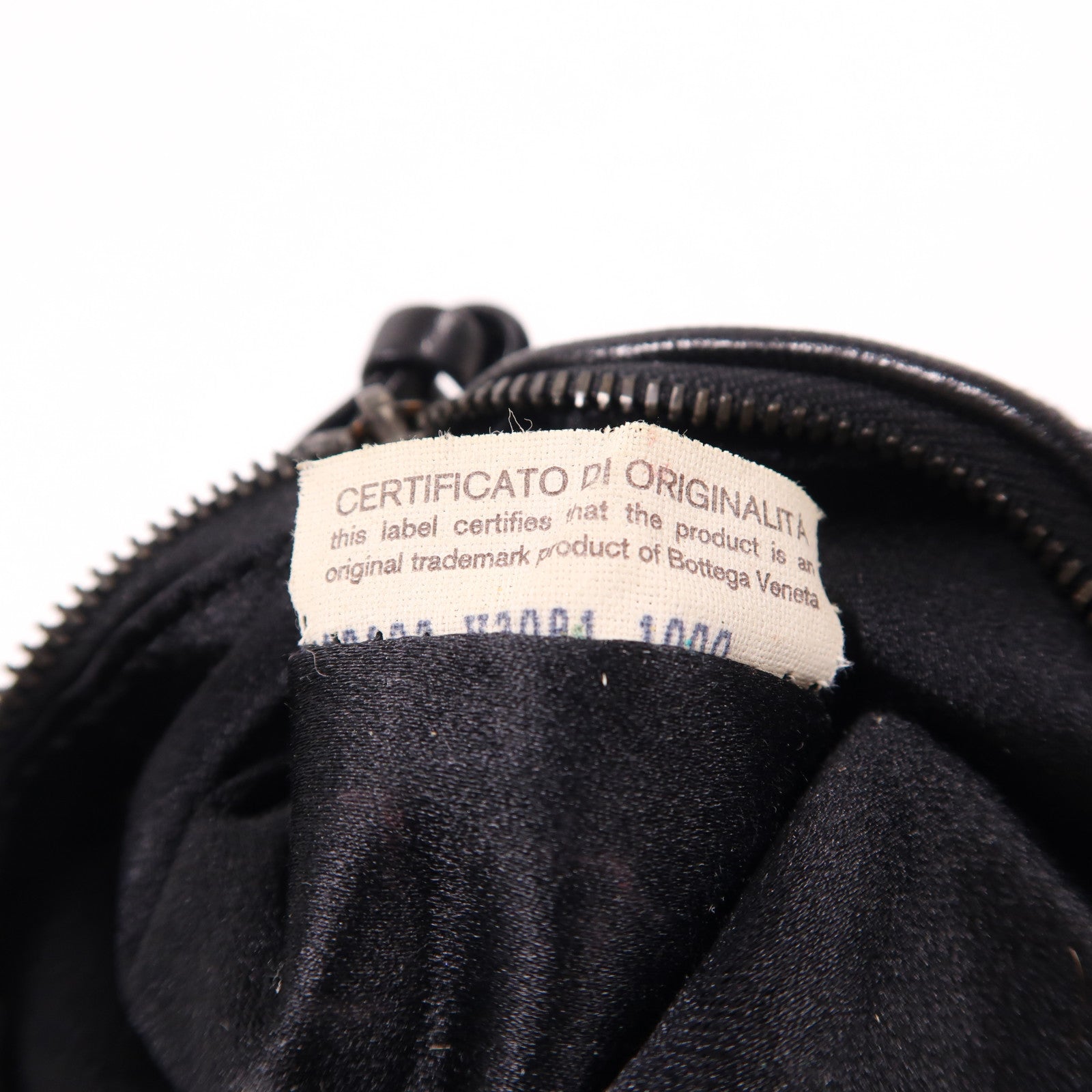 BOTTEGA VENETA 天鵝絨Mini Pouches手拿包