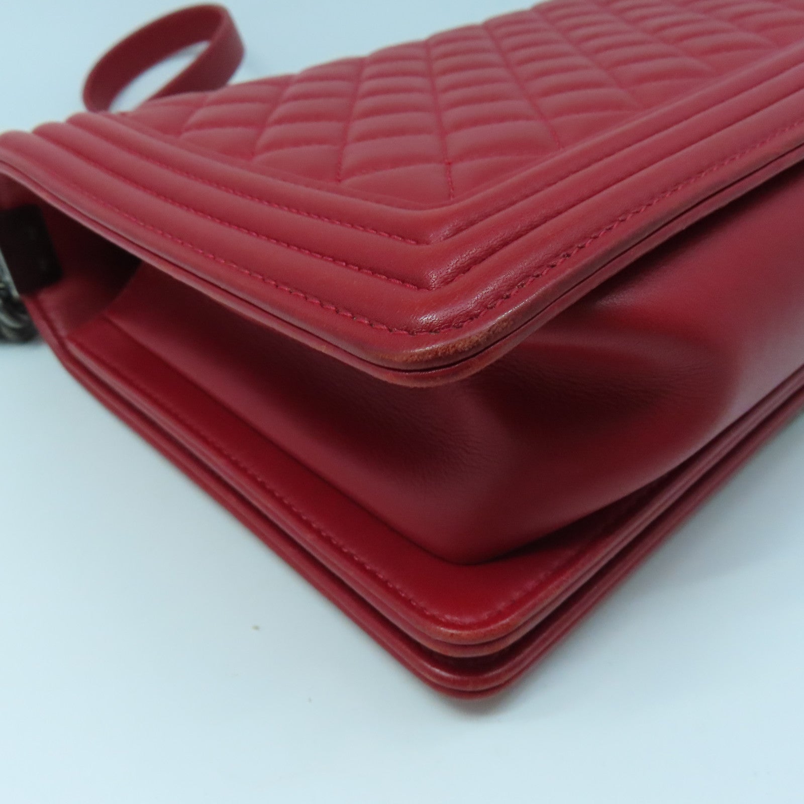 CHANEL Diamond Sheepskin Leather Boy Chanel 28cm Silver Buckle Chain Shoulder Bag Red