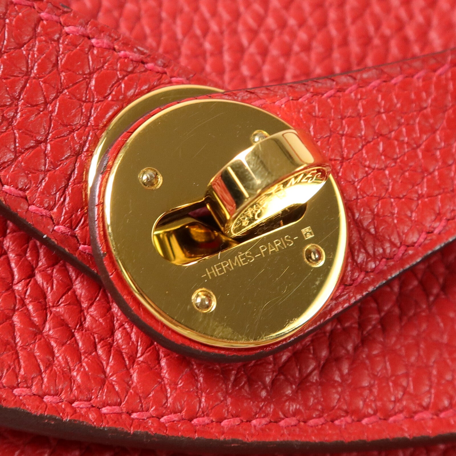 HERMES Togo皮革Lindy 26肩背袋Rouge Casaque