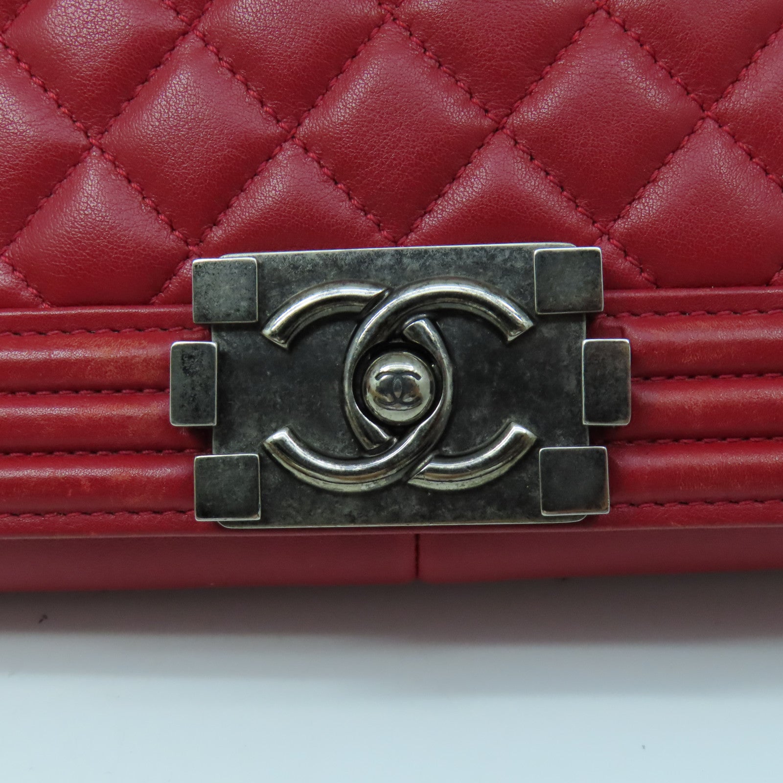 CHANEL Diamond Sheepskin Leather Boy Chanel 28cm Silver Buckle Chain Shoulder Bag Red