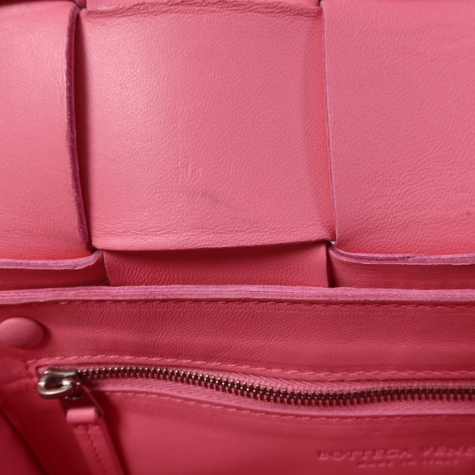 BOTTEGA VENETA 牛皮皮革Cassette肩背袋