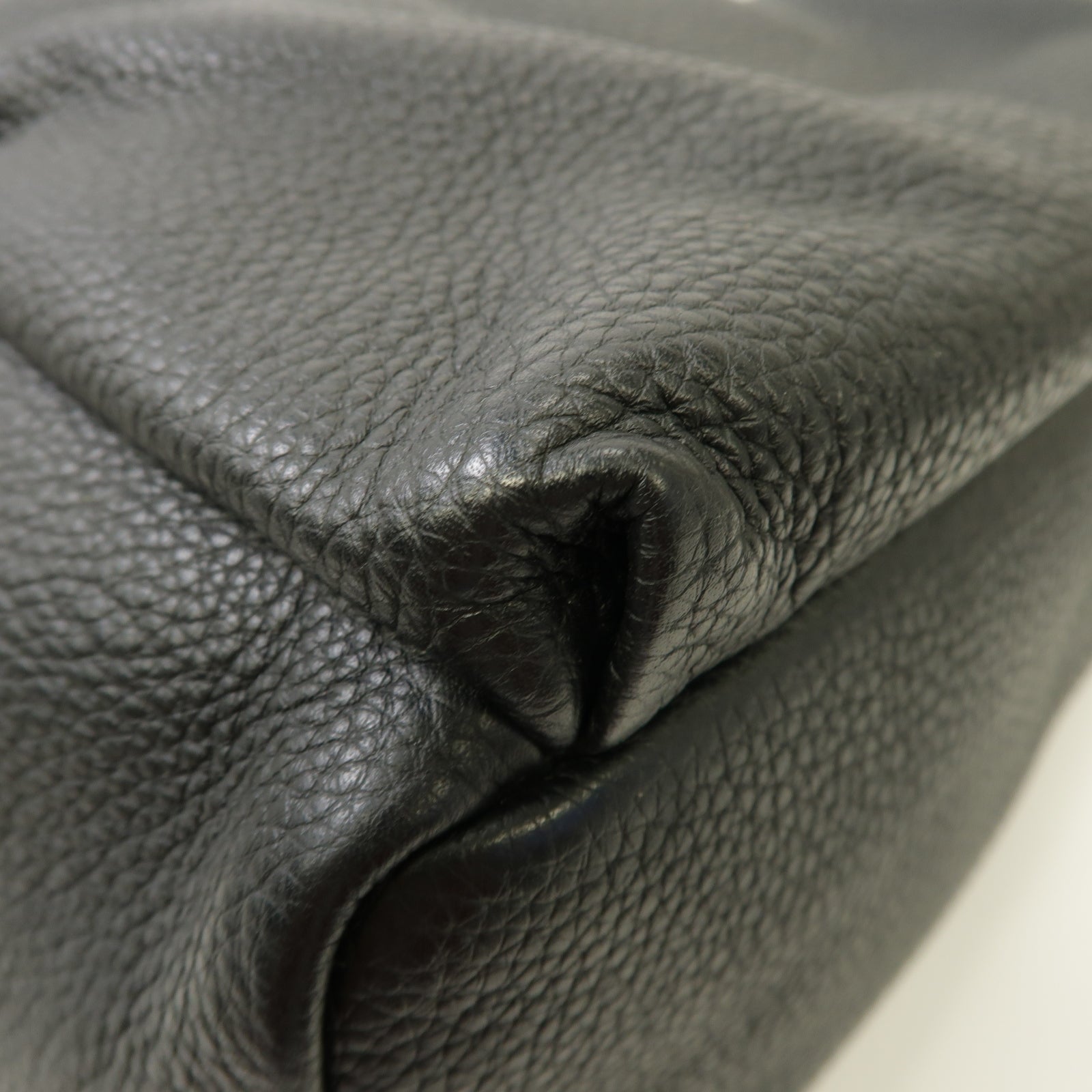 FENDI 牛皮皮革Backpack銀扣背包黑色