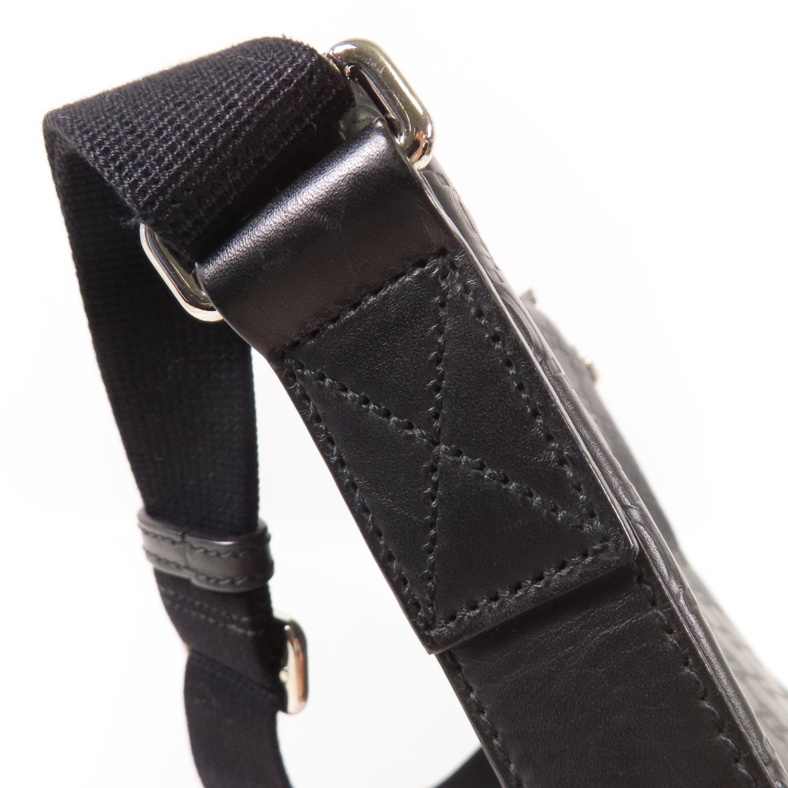 GUCCI GG SHW Shoulder Bag Calfskin Leather 406408 Black