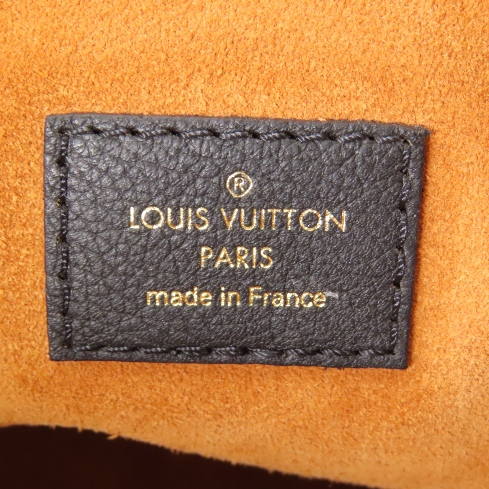 LOUIS VUITTON 牛皮皮革Low Key Hobo MM金扣肩背袋