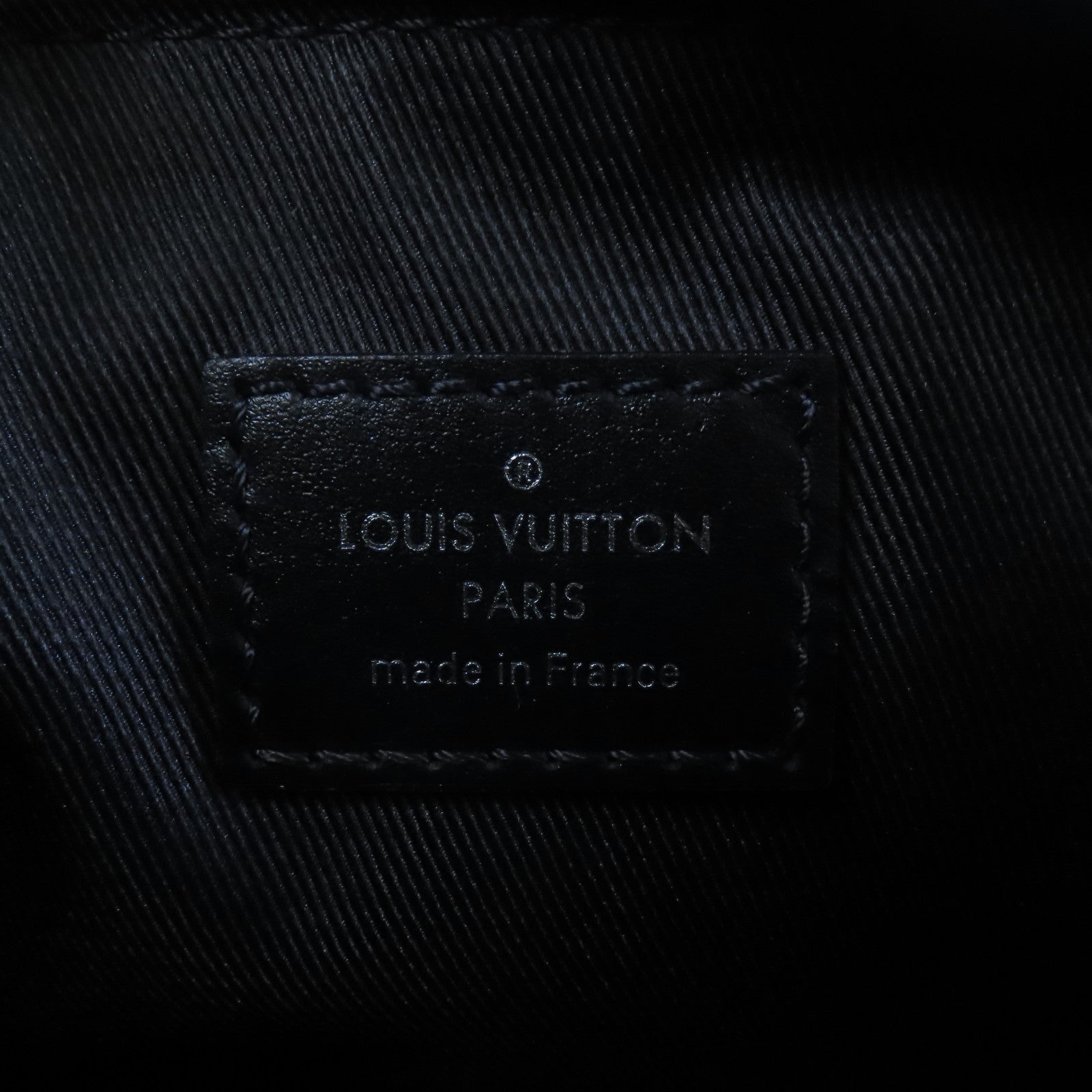 LOUIS VUITTON Monogram Eclipse Keepall XS銀扣手挽肩背兩用袋