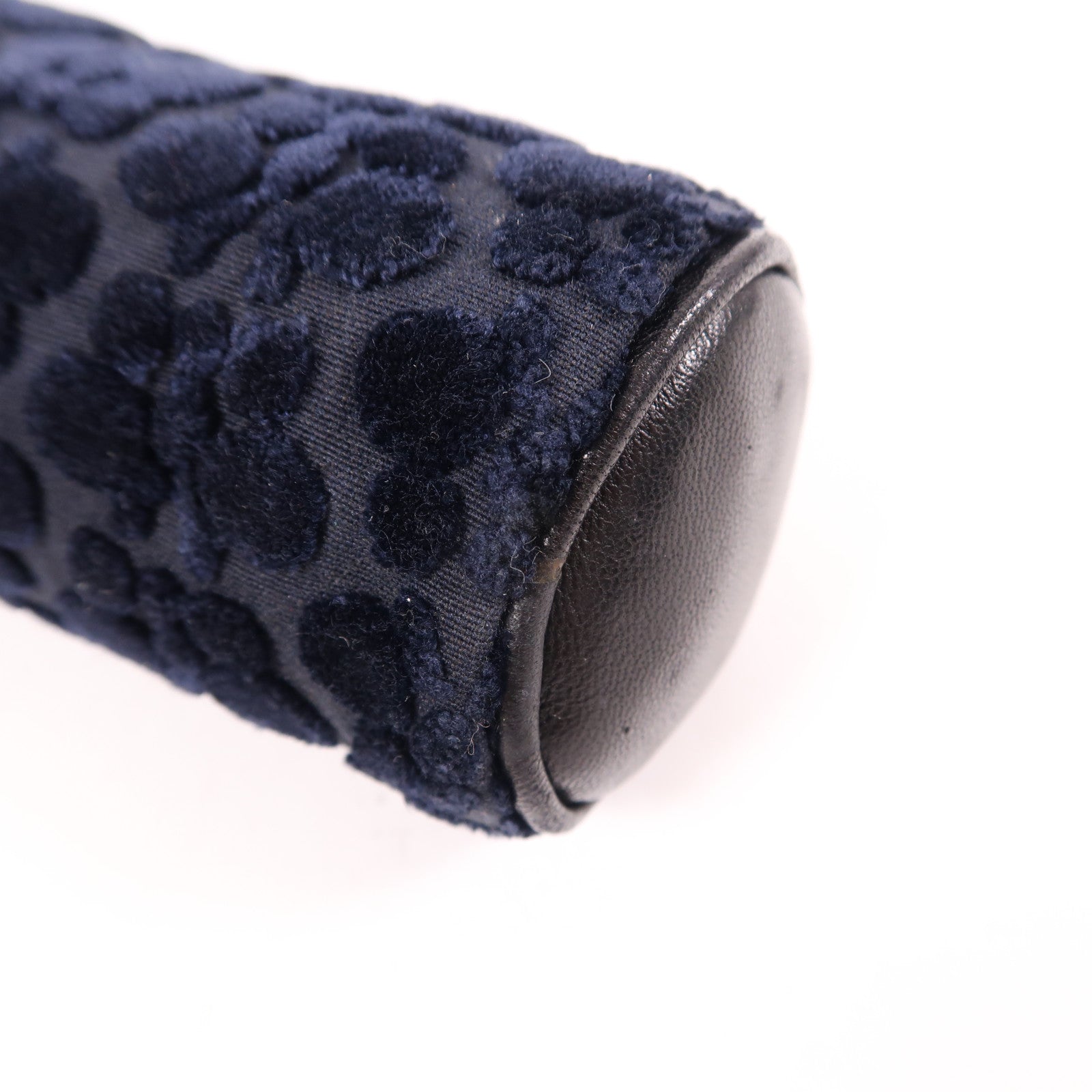 BOTTEGA VENETA 天鵝絨Mini Pouches手拿包