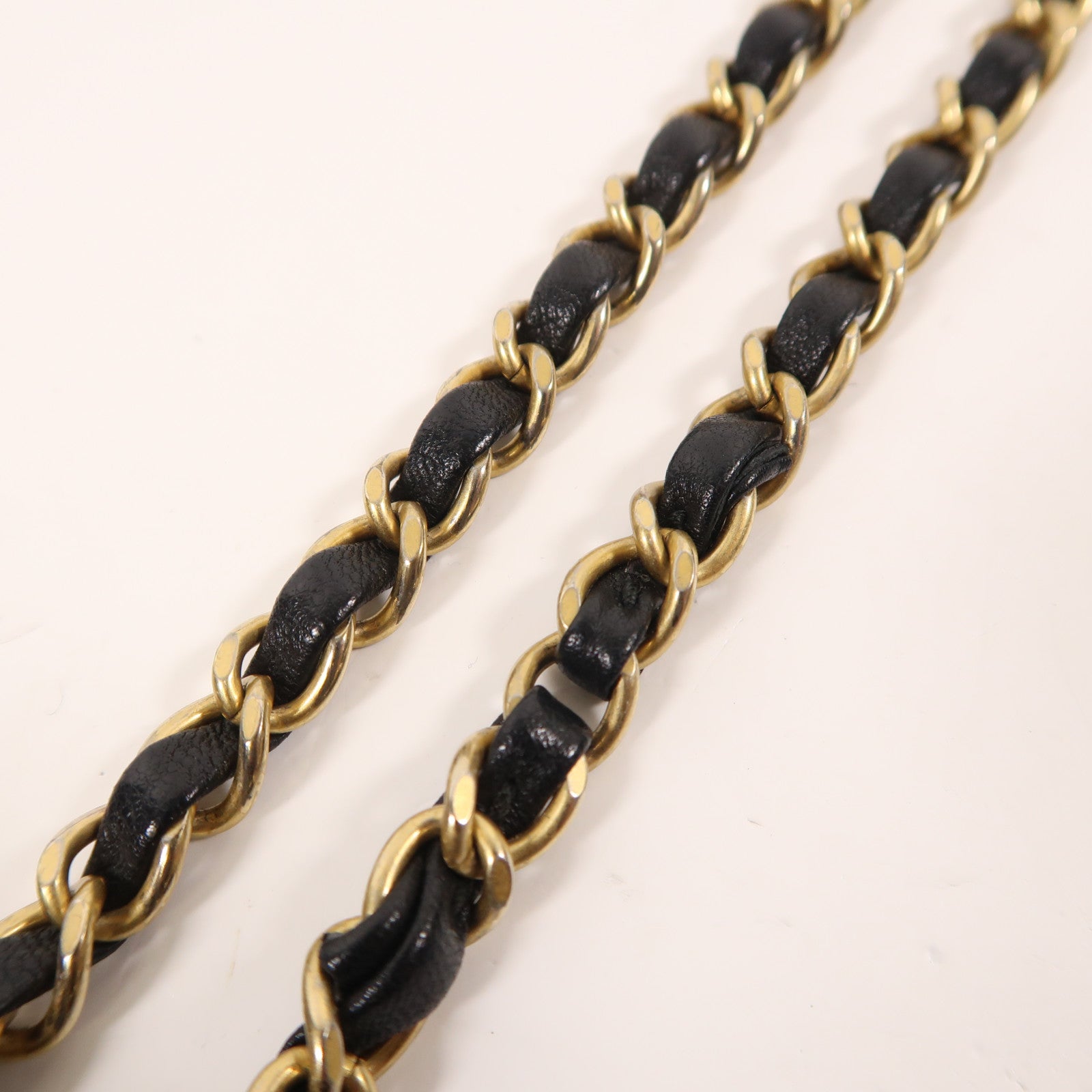 CHANEL 羊皮皮革Chain Shoulder金扣鏈帶肩背袋