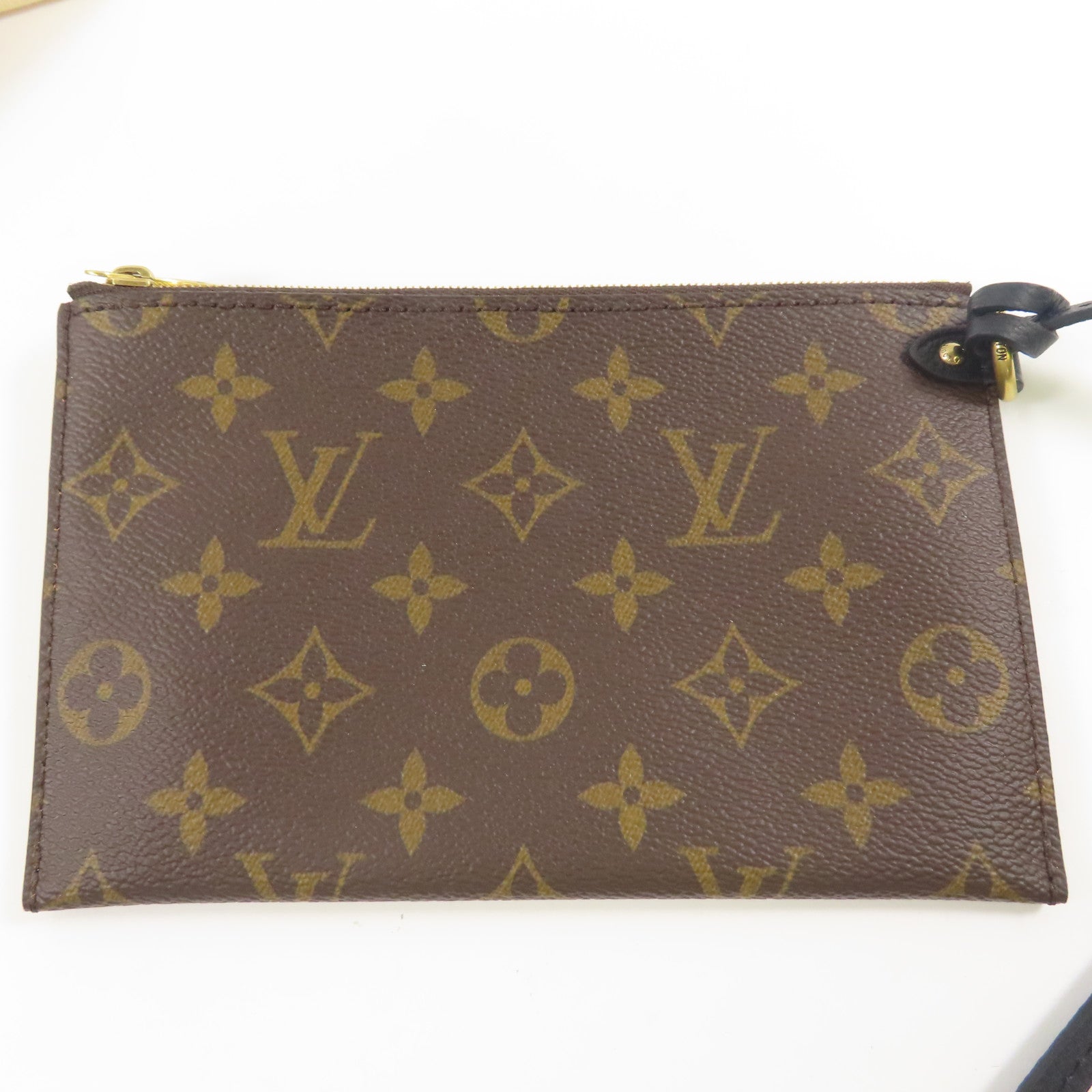 LOUIS VUITTON 牛皮皮革Low Key Hobo MM金扣肩背袋