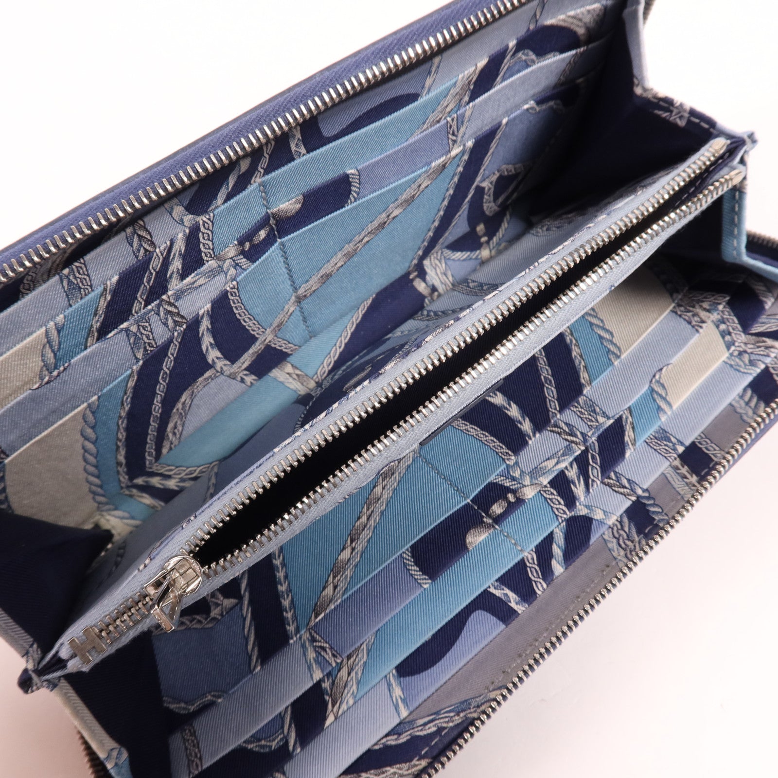 HERMES Clemence皮革Silk In Long Wallet銀扣長錢包