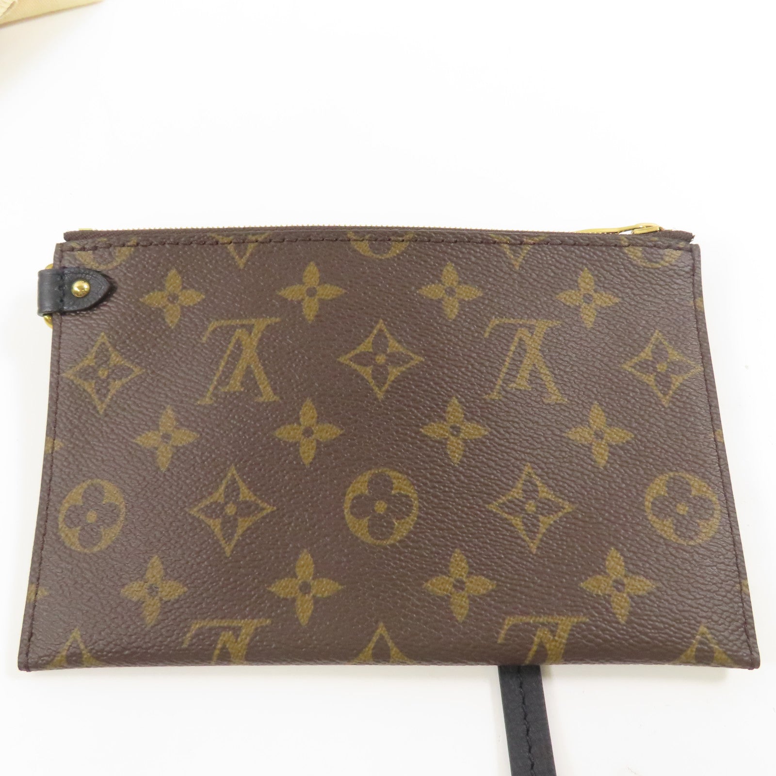 LOUIS VUITTON 牛皮皮革Low Key Hobo MM金扣肩背袋
