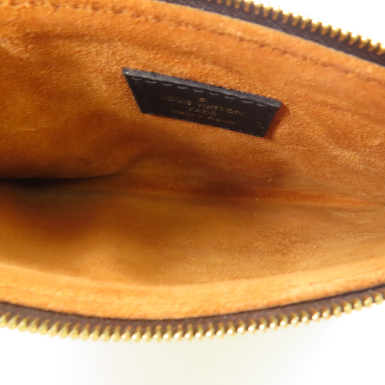 LOUIS VUITTON 牛皮皮革Low Key Hobo MM金扣肩背袋