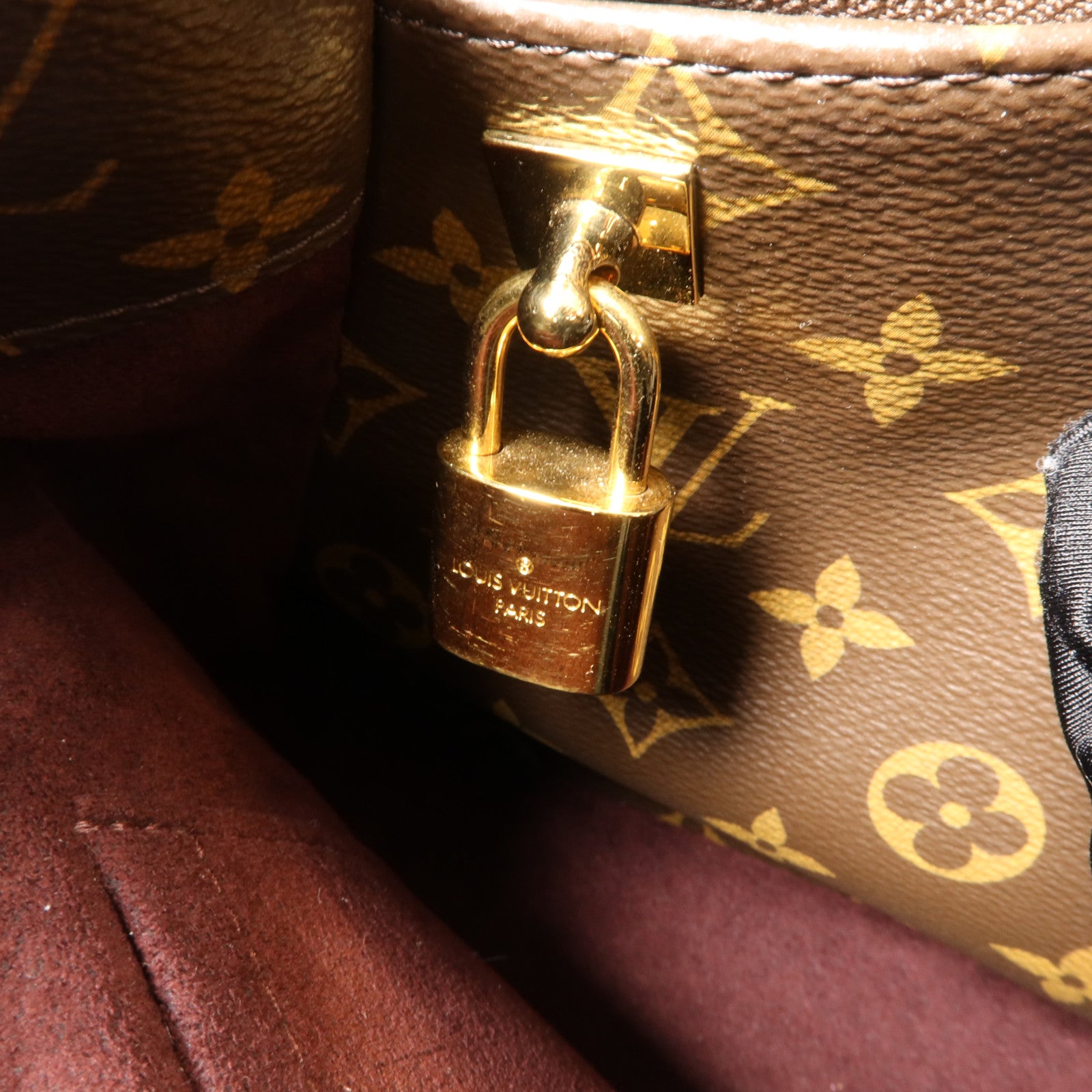 LOUIS VUITTON Monogram Montaigne MM金扣手挽肩背兩用袋