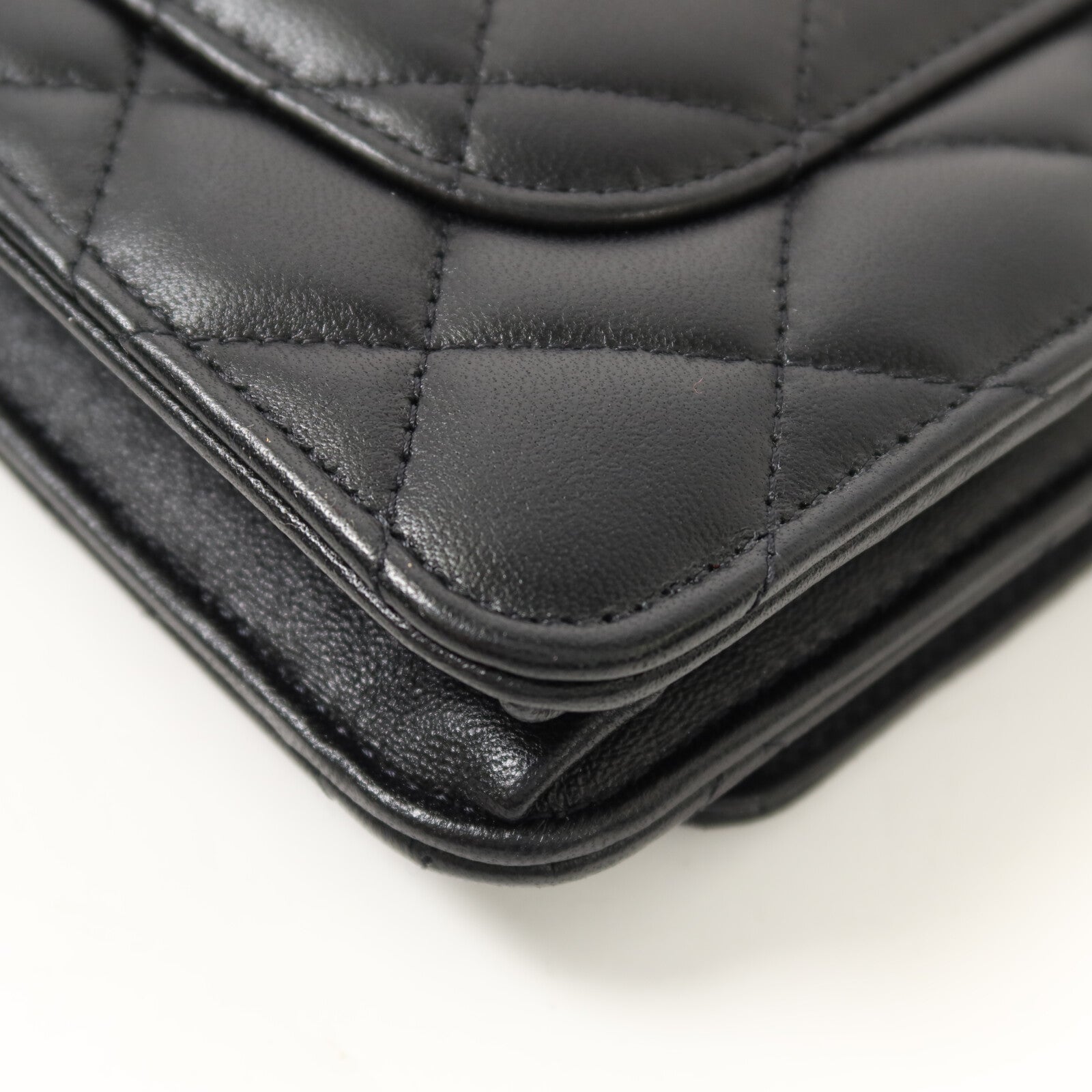 CHANEL 羊皮皮革WOC Wallet On Chain金扣鏈帶肩背袋
