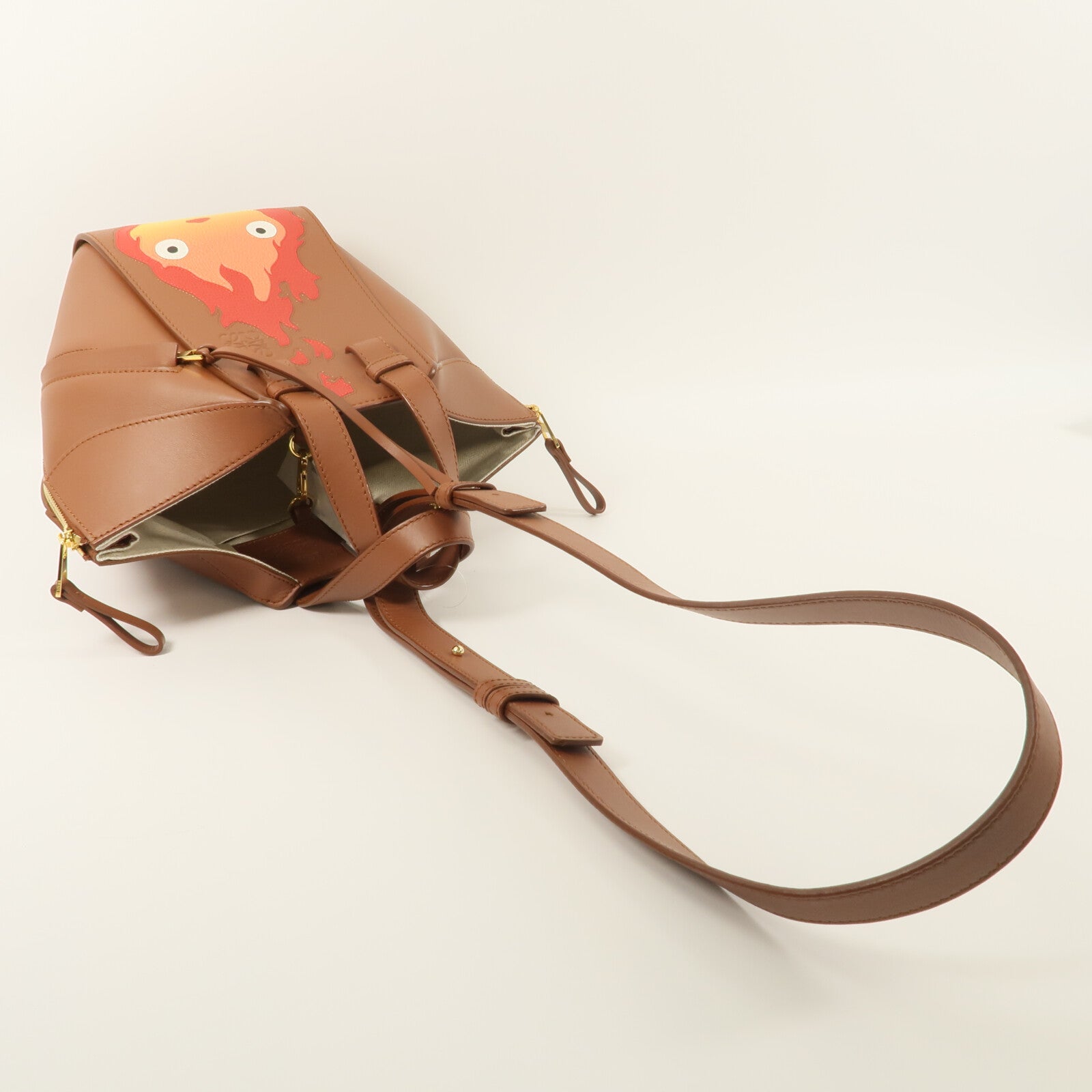 LOEWE 牛皮皮革Howl's Moving Castle Hammock手挽肩背兩用袋