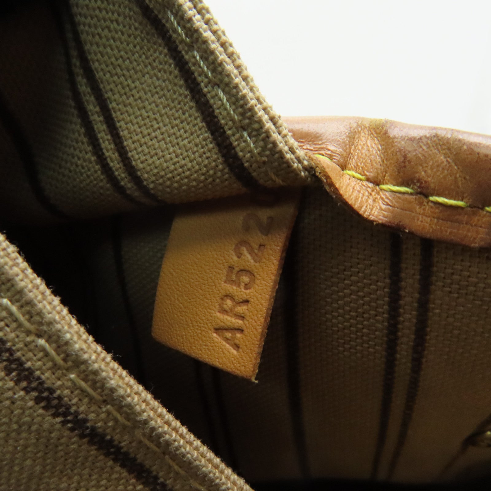 LOUIS VUITTON 【清倉大減價】Monogram Neverfull MM Poker金扣手挽袋啡色