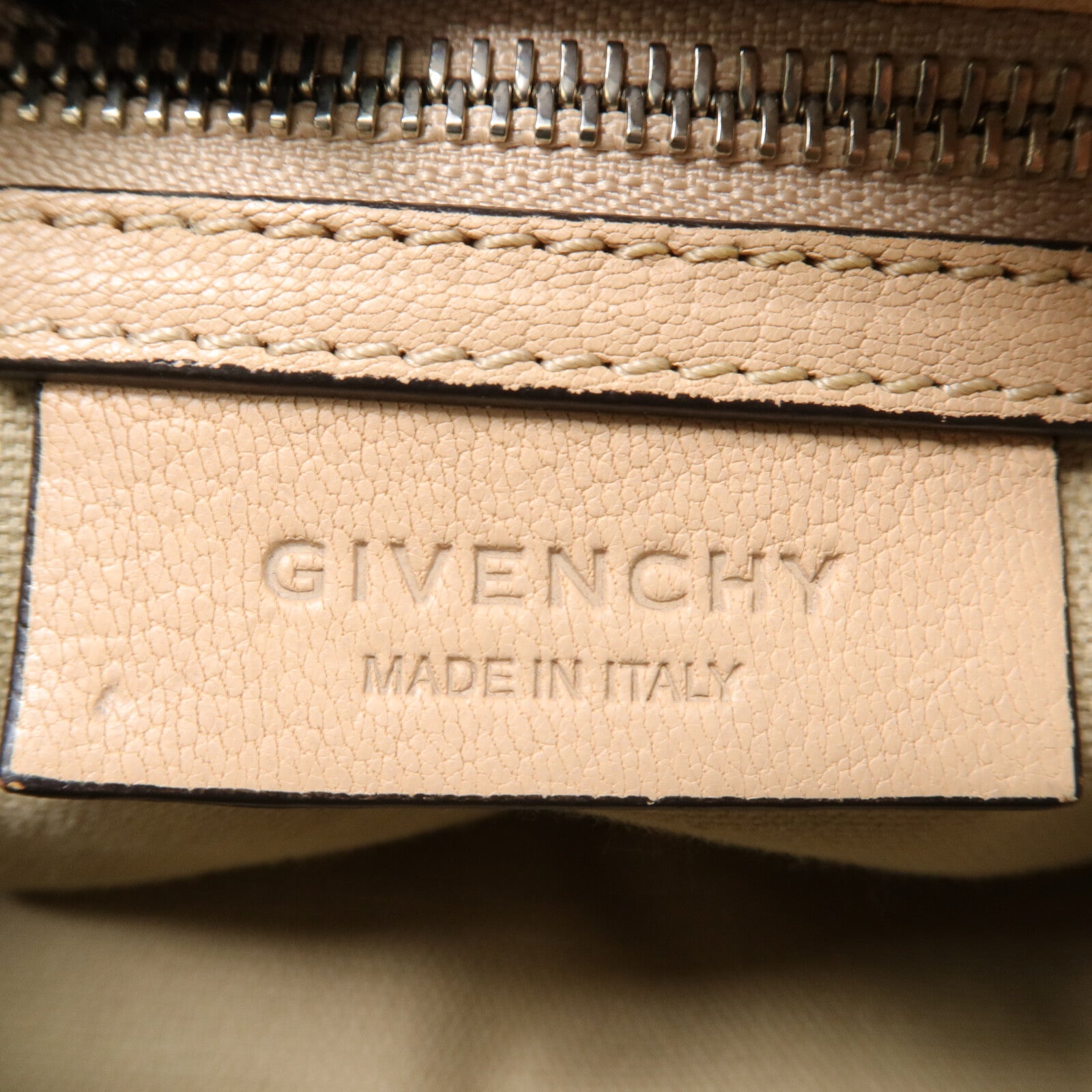 GIVENCHY 牛皮皮革Pandora Mini肩背袋
