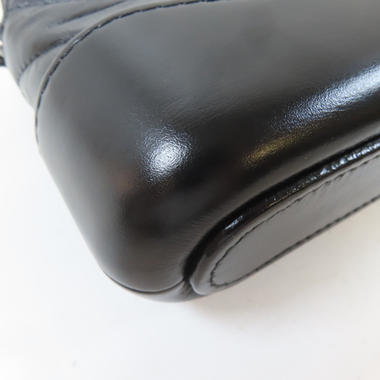 CHANEL 牛皮皮革Gabrielle Wallet On Chain金扣/銀扣鏈帶肩背袋黑色