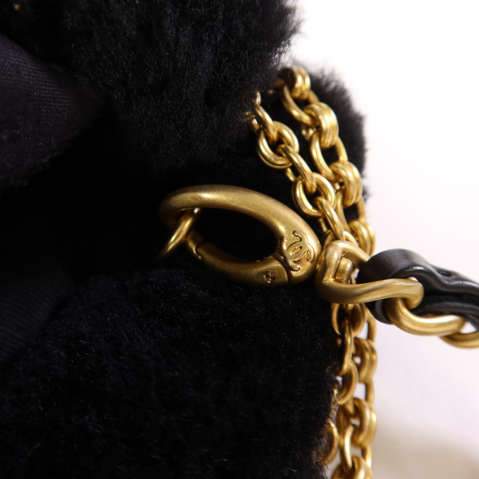 CHANEL Shearling Chain Shoulder金扣手挽肩背兩用袋