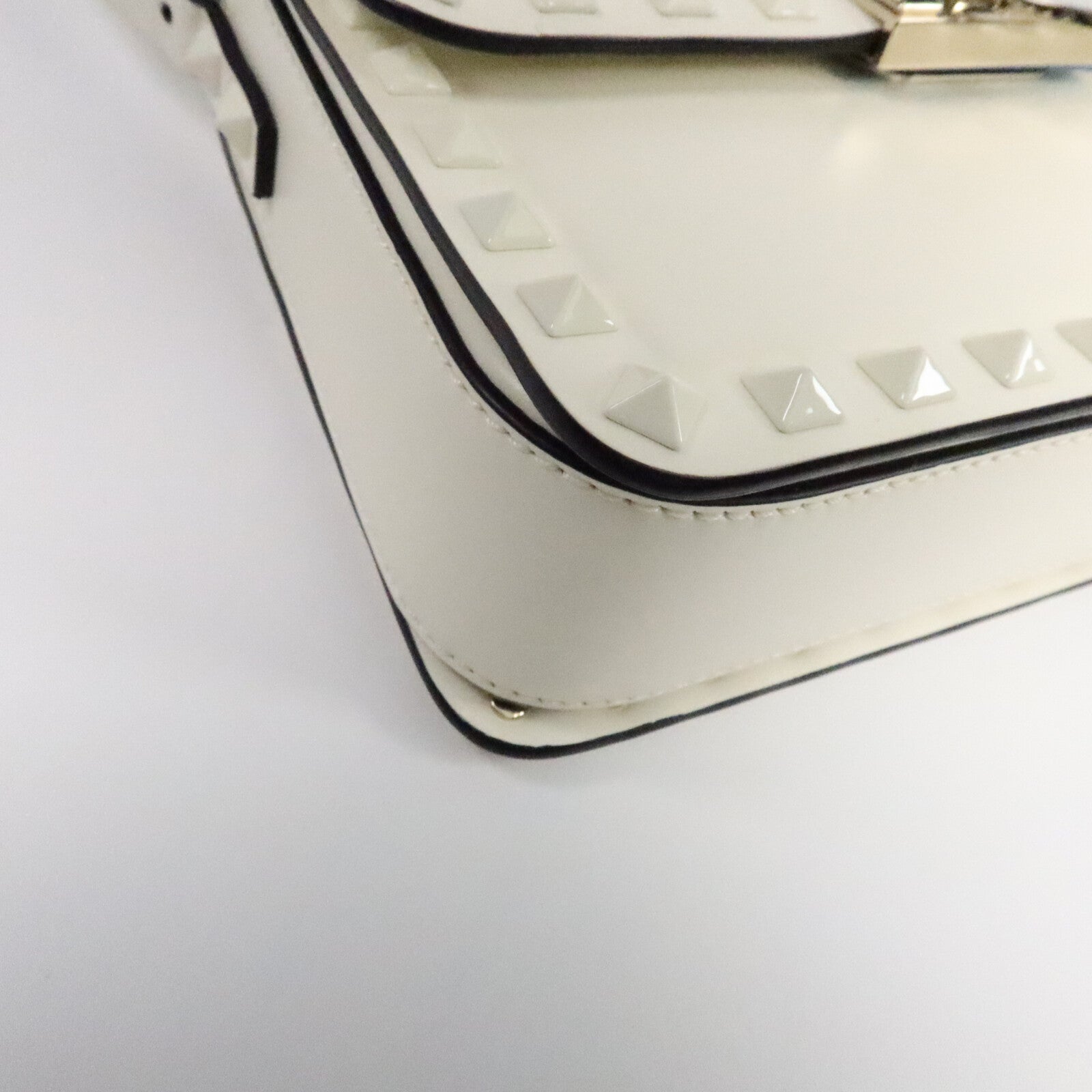 Valentino 牛皮皮革Garavani Rockstud肩背袋