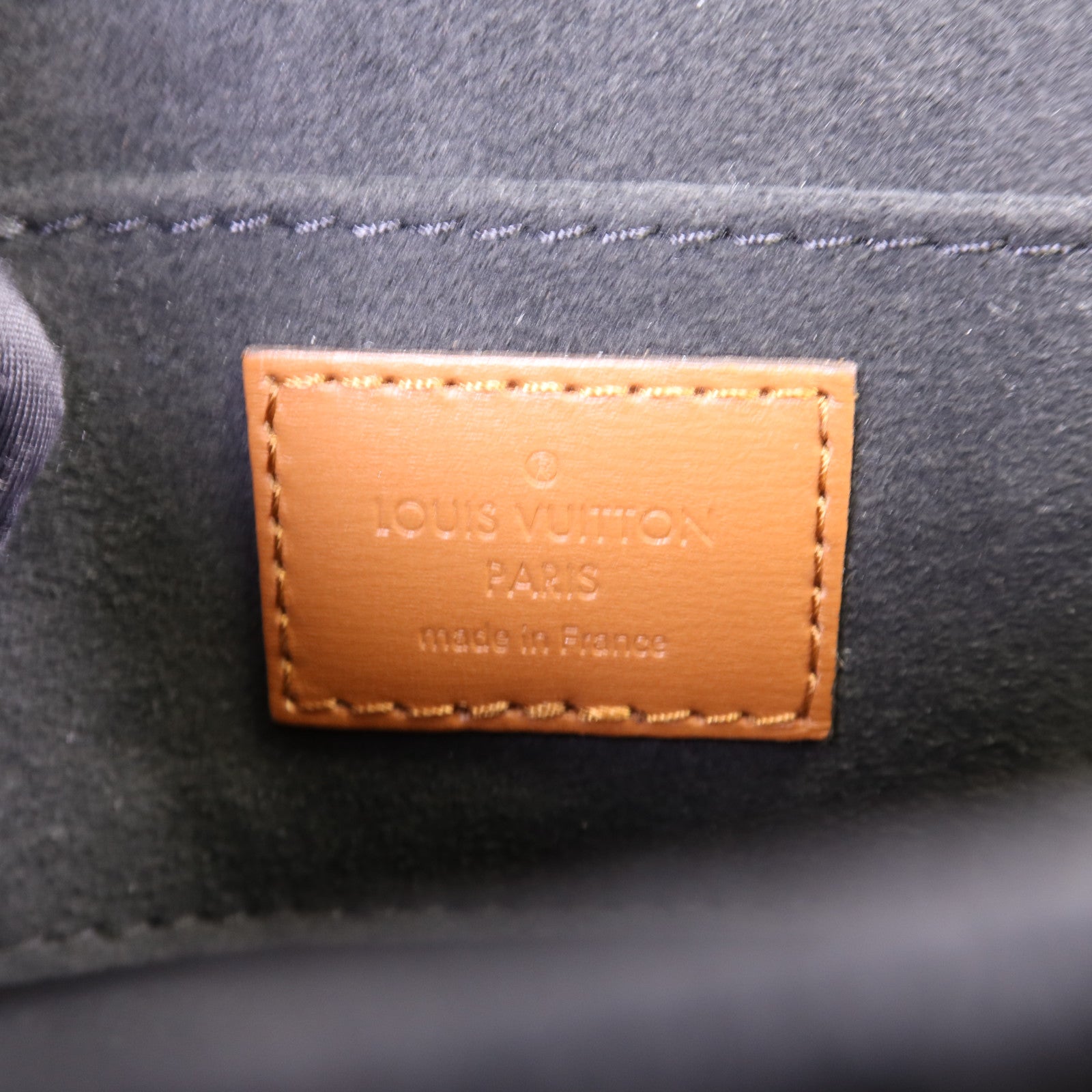 LOUIS VUITTON Monogram Reverse Mini Dauphine金扣肩背袋