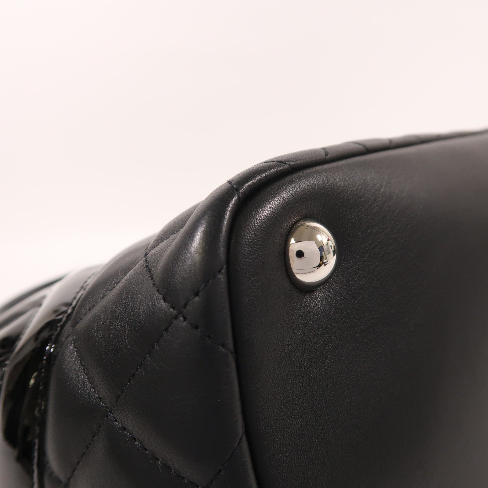 CHANEL 牛皮皮革Cambon Line Tote銀扣肩背袋