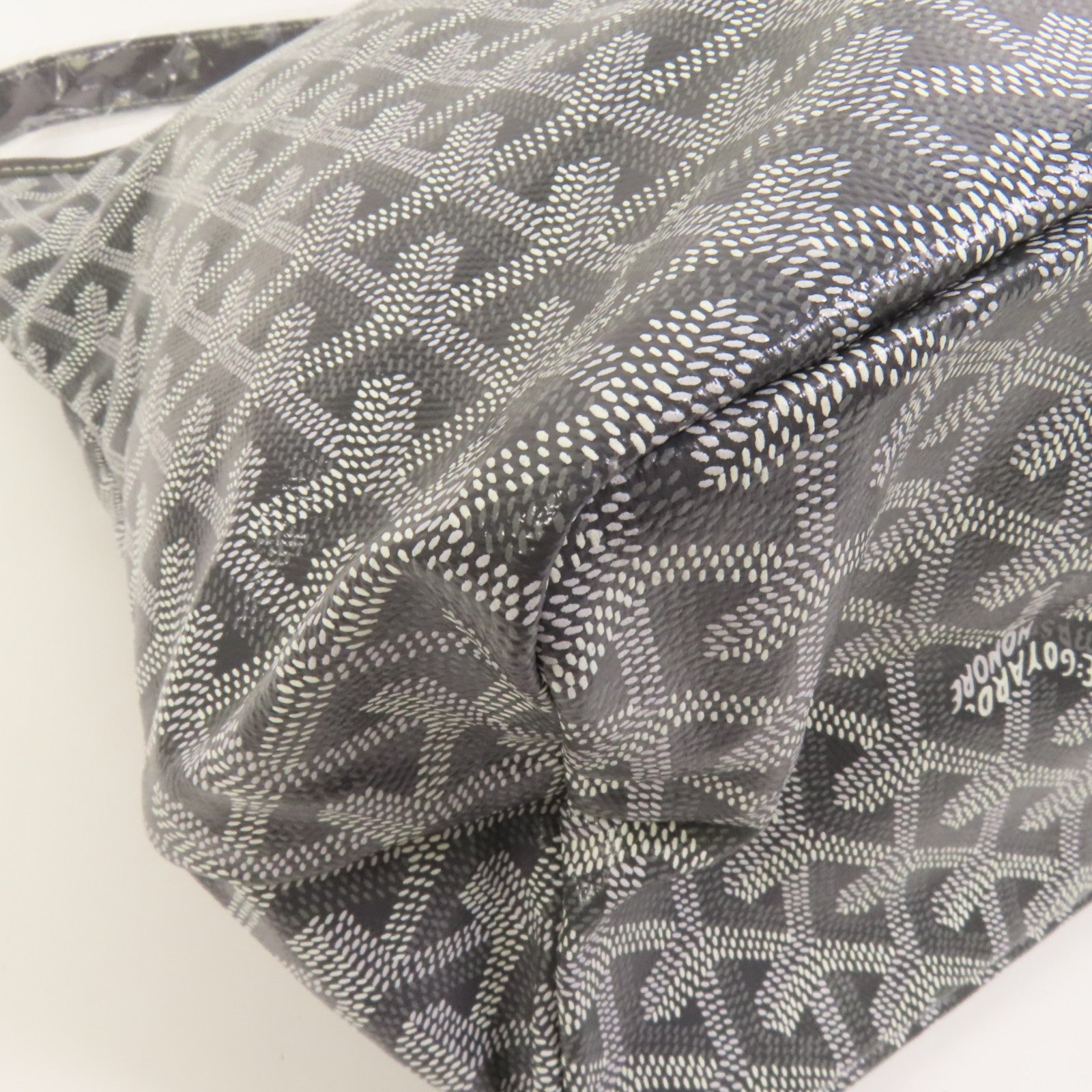 GOYARD 塗層帆布Boheme Hobo銀扣手挽袋