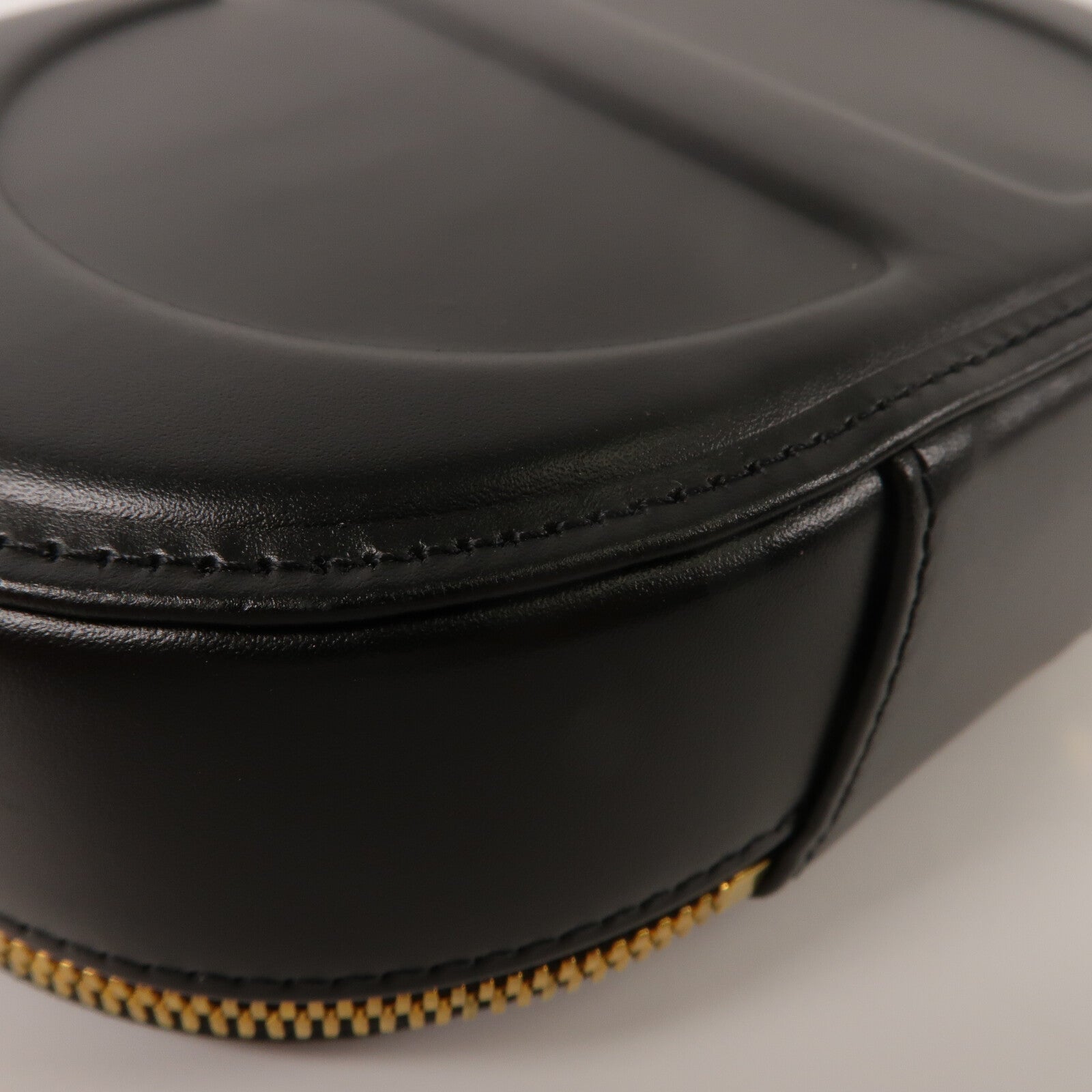 Dior 牛皮皮革CD Signature Oval Camera Bag鏈帶手挽肩背兩用袋