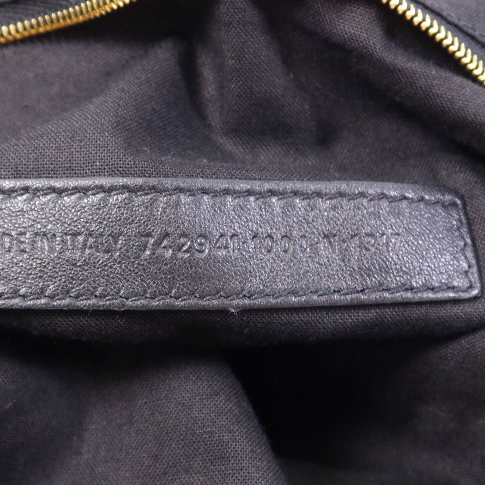BALENCIAGA 羊皮皮革Crush Medium金扣鏈帶肩背袋