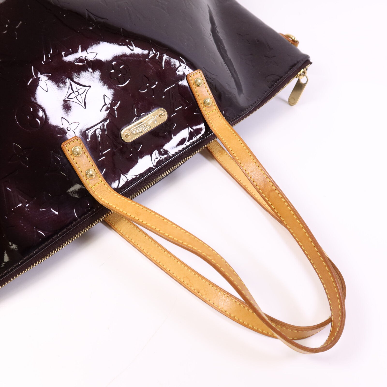 LOUIS VUITTON Monogram Vernis Bellevue GM金扣手挽袋
