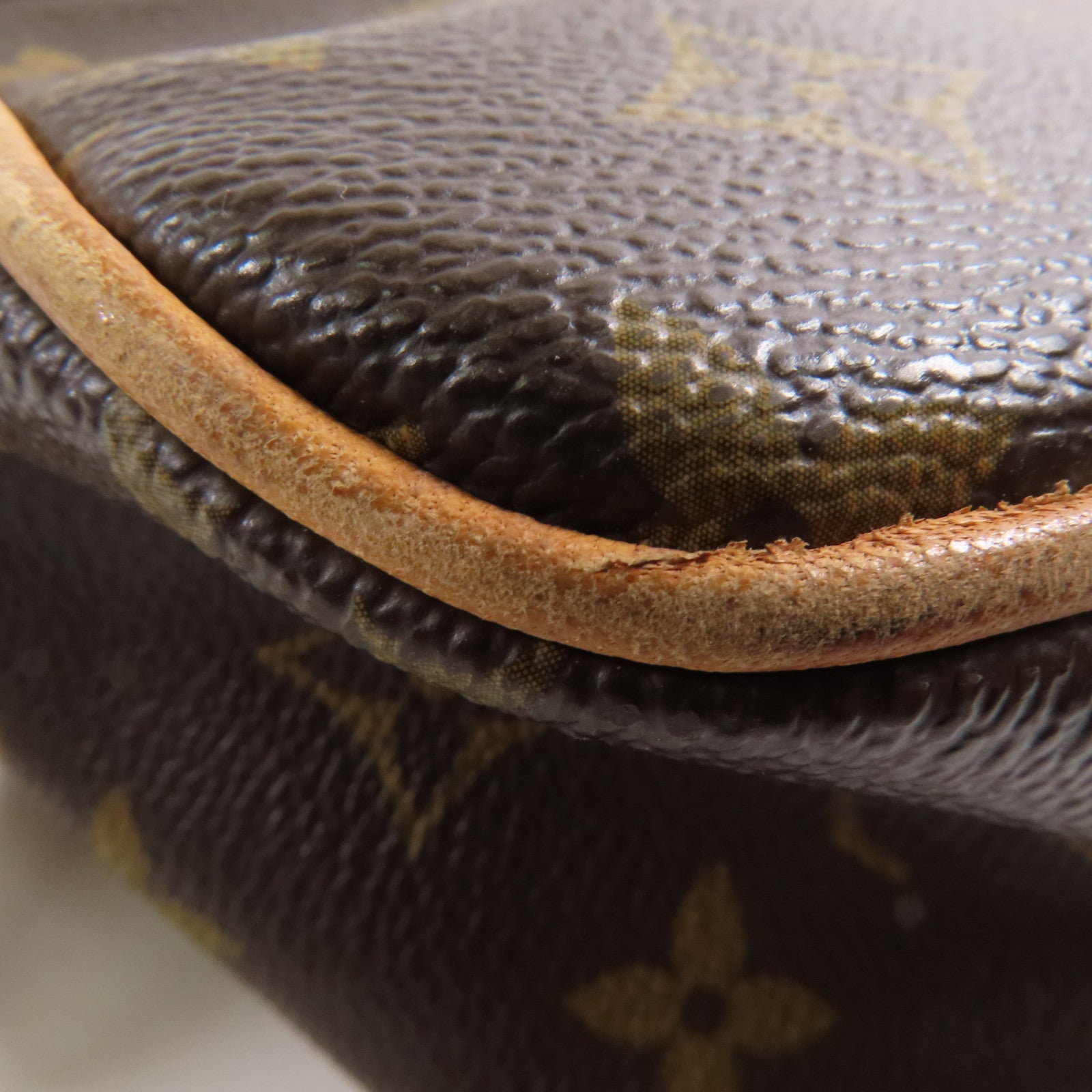 LOUIS VUITTON LV GHW Hudson PM Shoulder Bag M40027 Monogram Brown