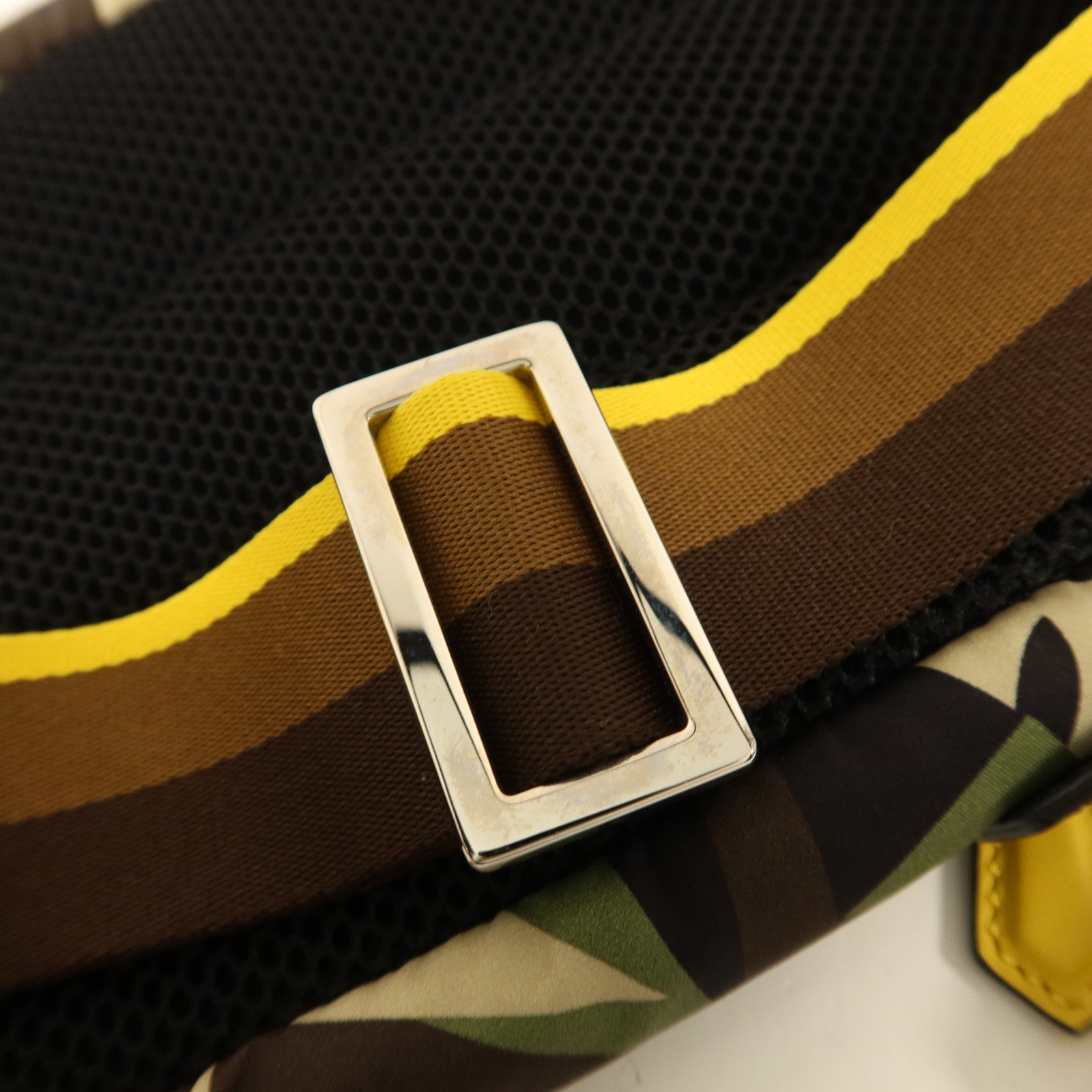 FENDI 尼龍Shoulder Bag銀扣肩背袋