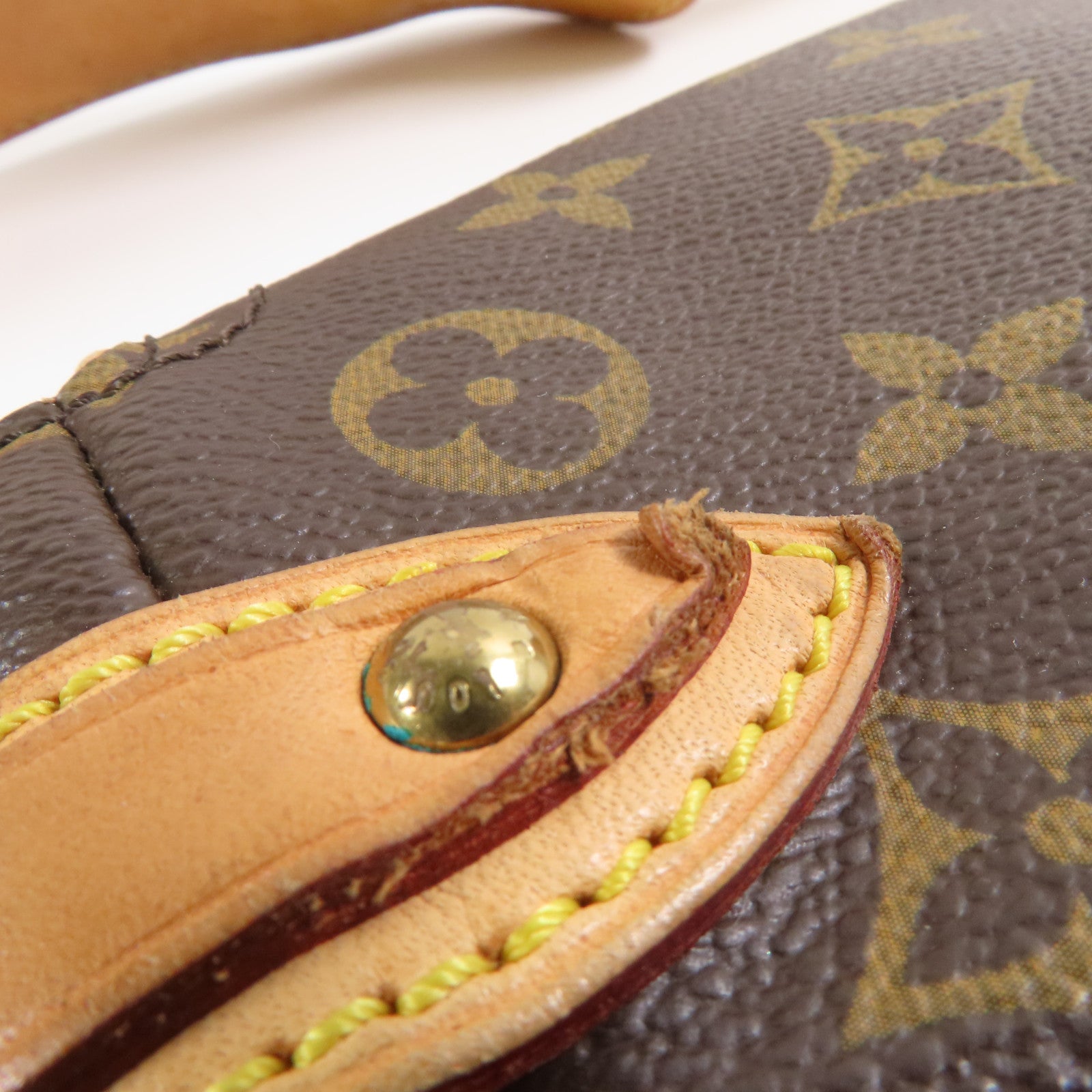 LOUIS VUITTON LV GHW Hudson PM Shoulder Bag M40027 Monogram Brown