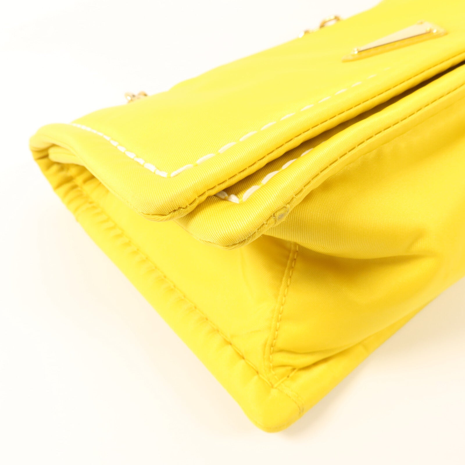 PRADA 尼龍Giallo Tessuto鏈帶手挽袋