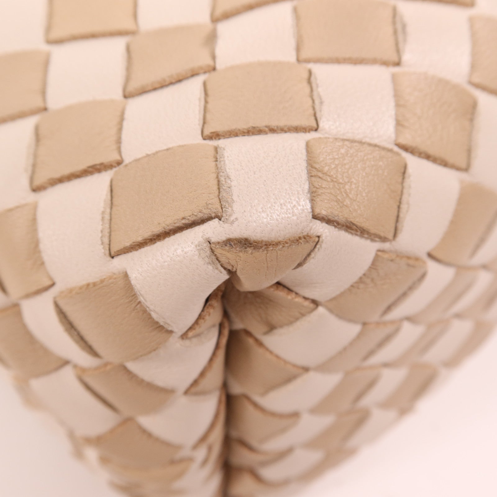 BOTTEGA VENETA 羊皮皮革Olimpia Checker銀扣肩背袋