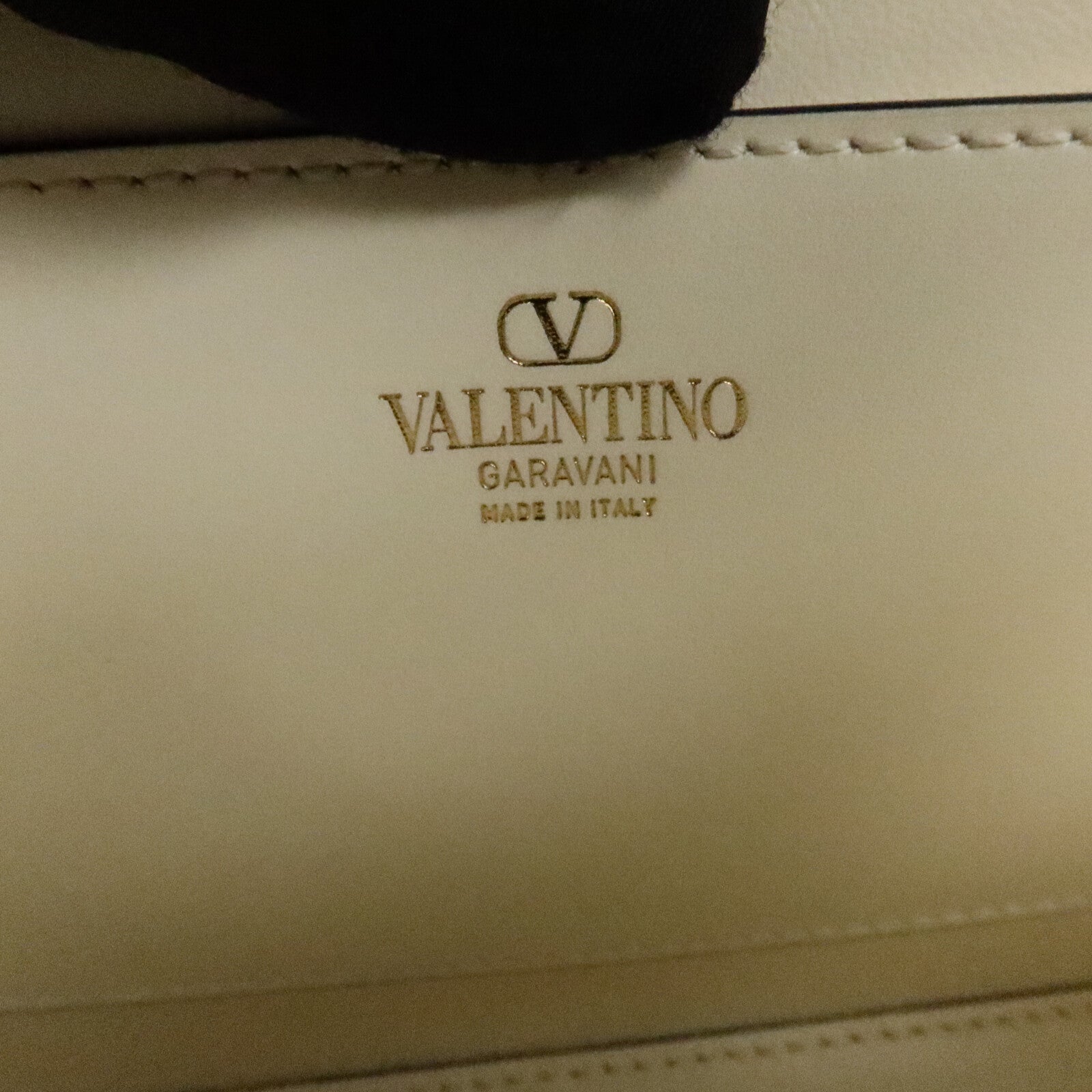 Valentino 牛皮皮革Garavani Rockstud肩背袋